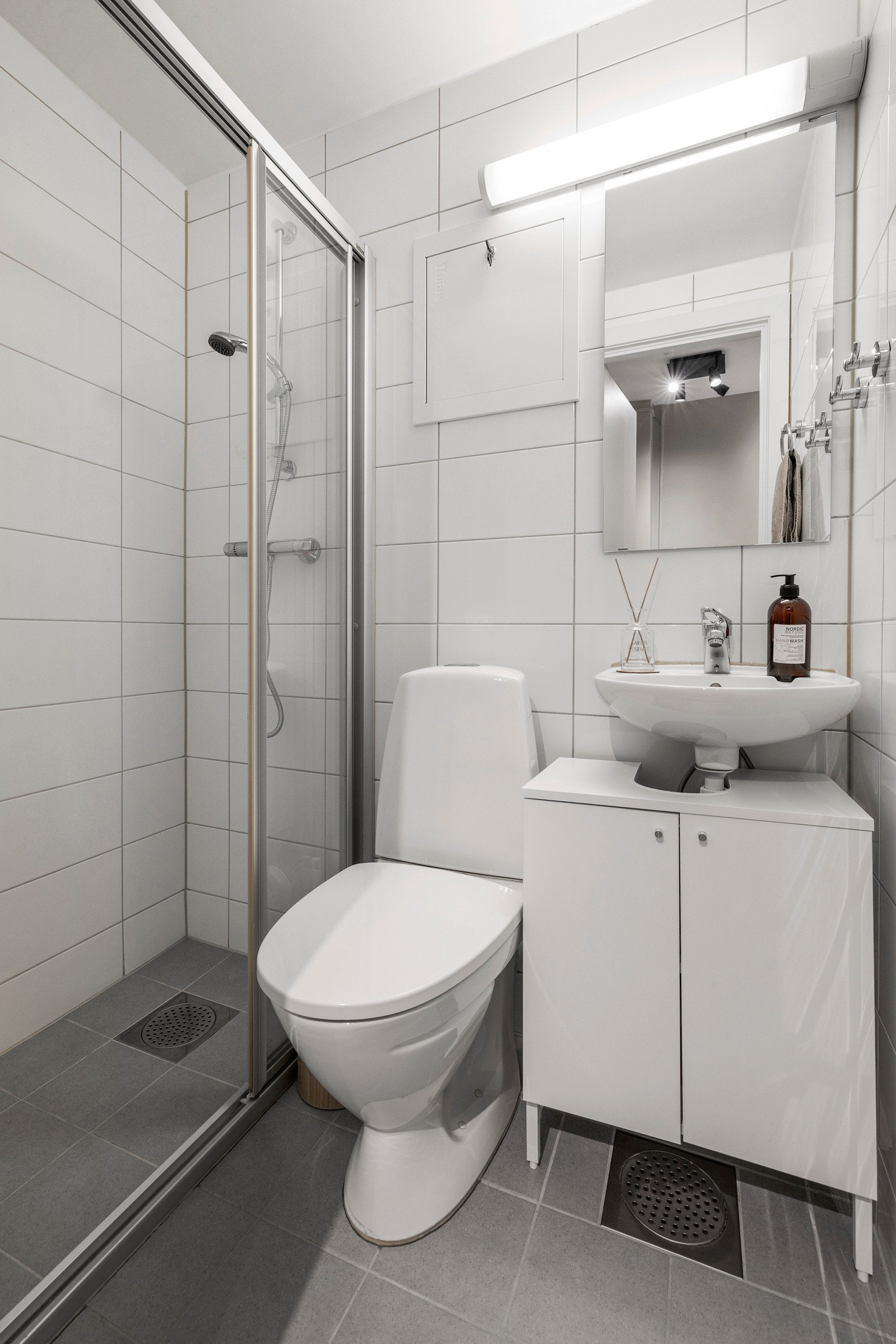 - Pent flislagt bad fra 2014 i regi av brl med elektriske varmekabler - Galleribilde