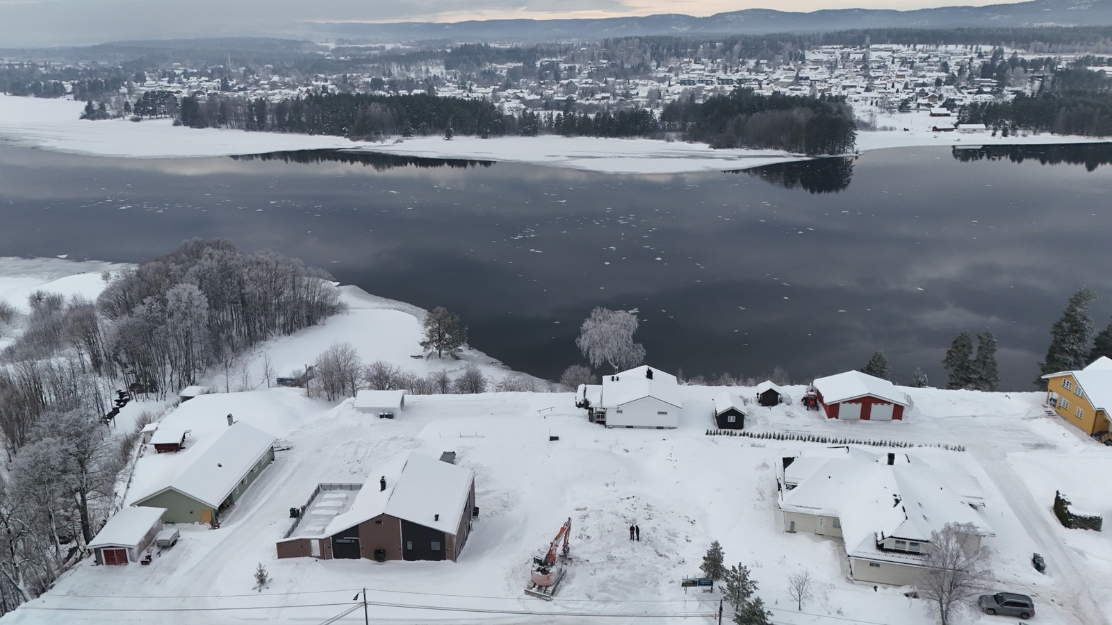 Tomten og oversikt tatt fra øst Galleribilde