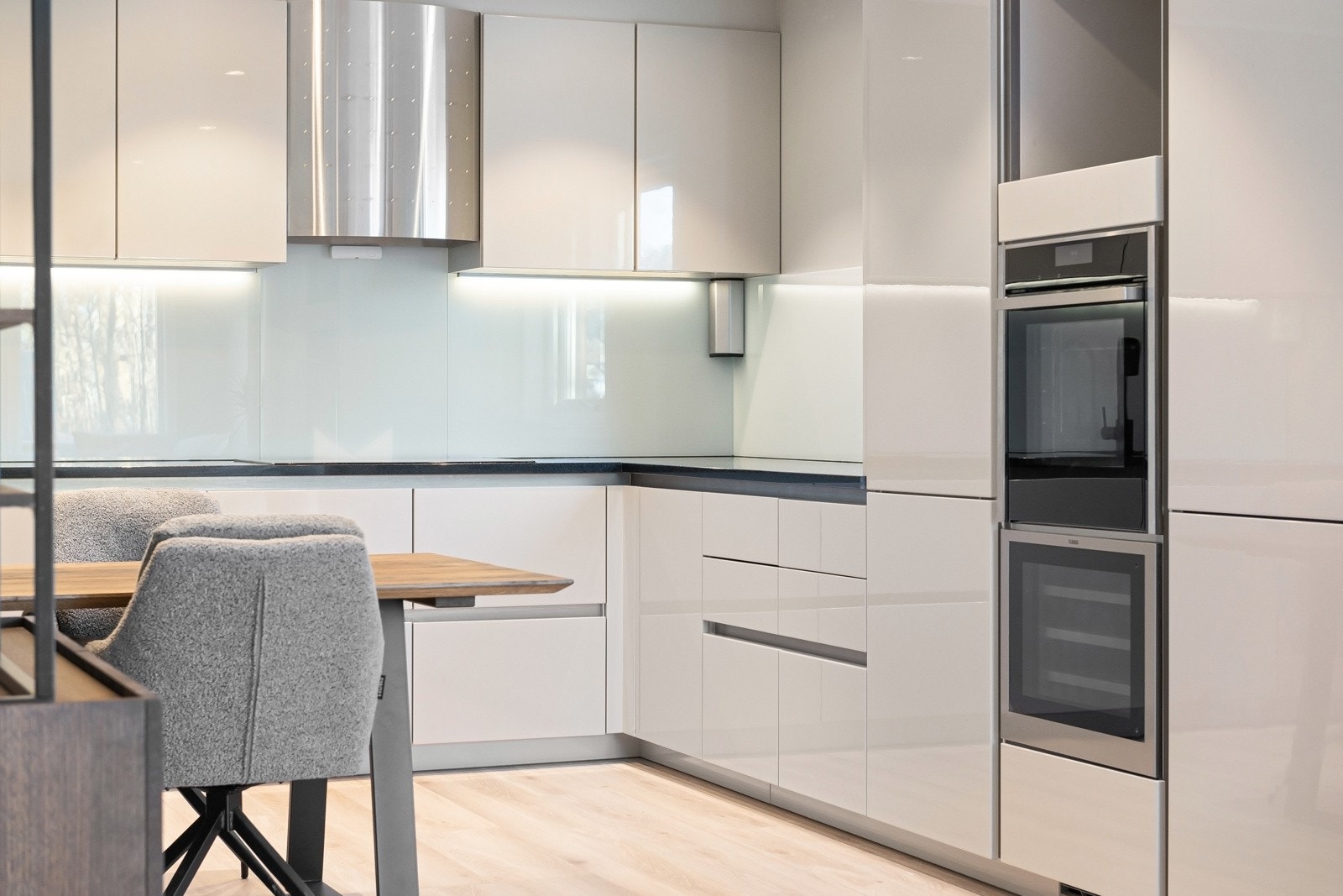 Integrerte hvitevarer medfølger. Galleribilde