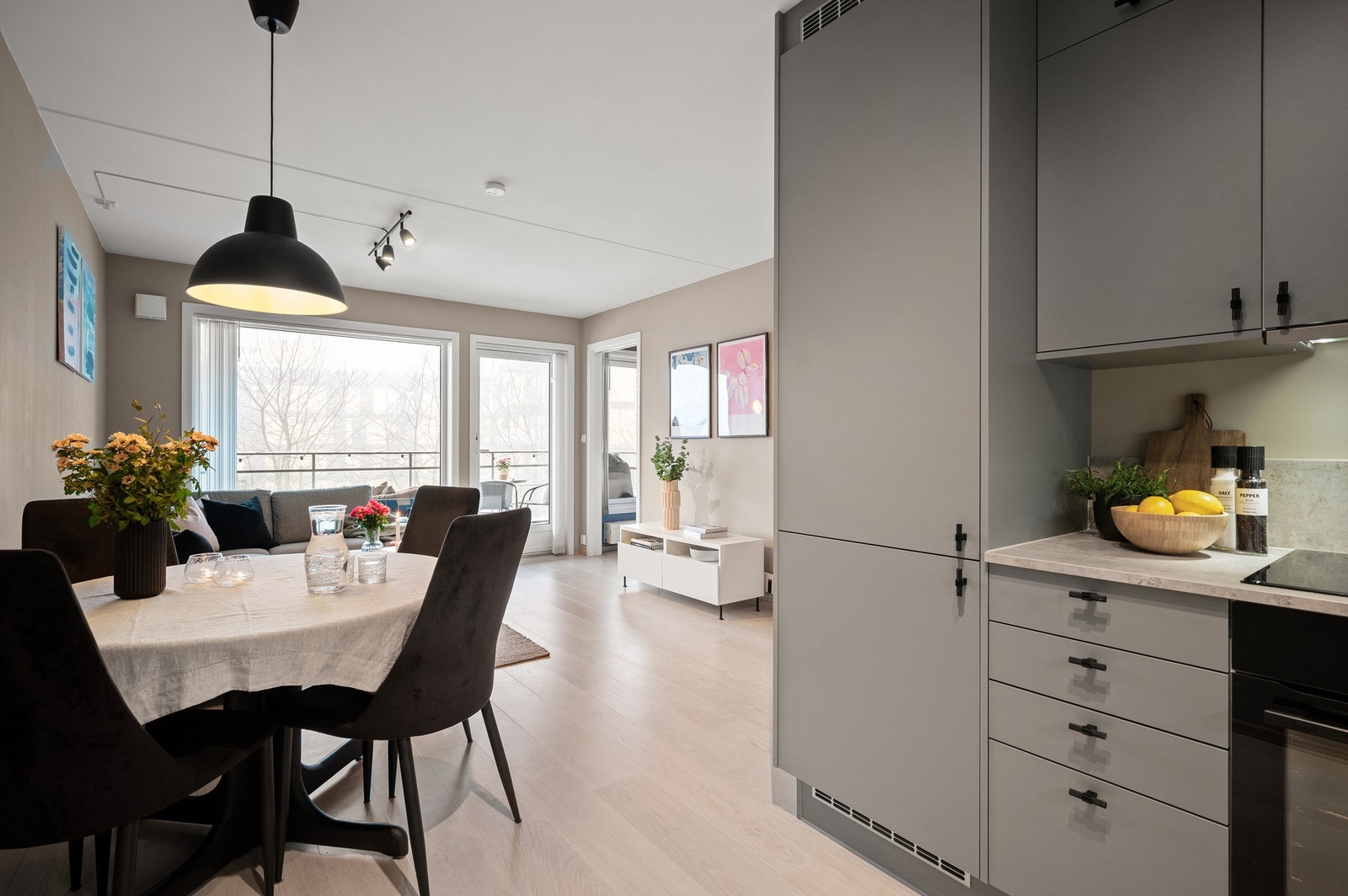 En slik type kjøkkenløsning tilfredsstiller mange behov Galleribilde