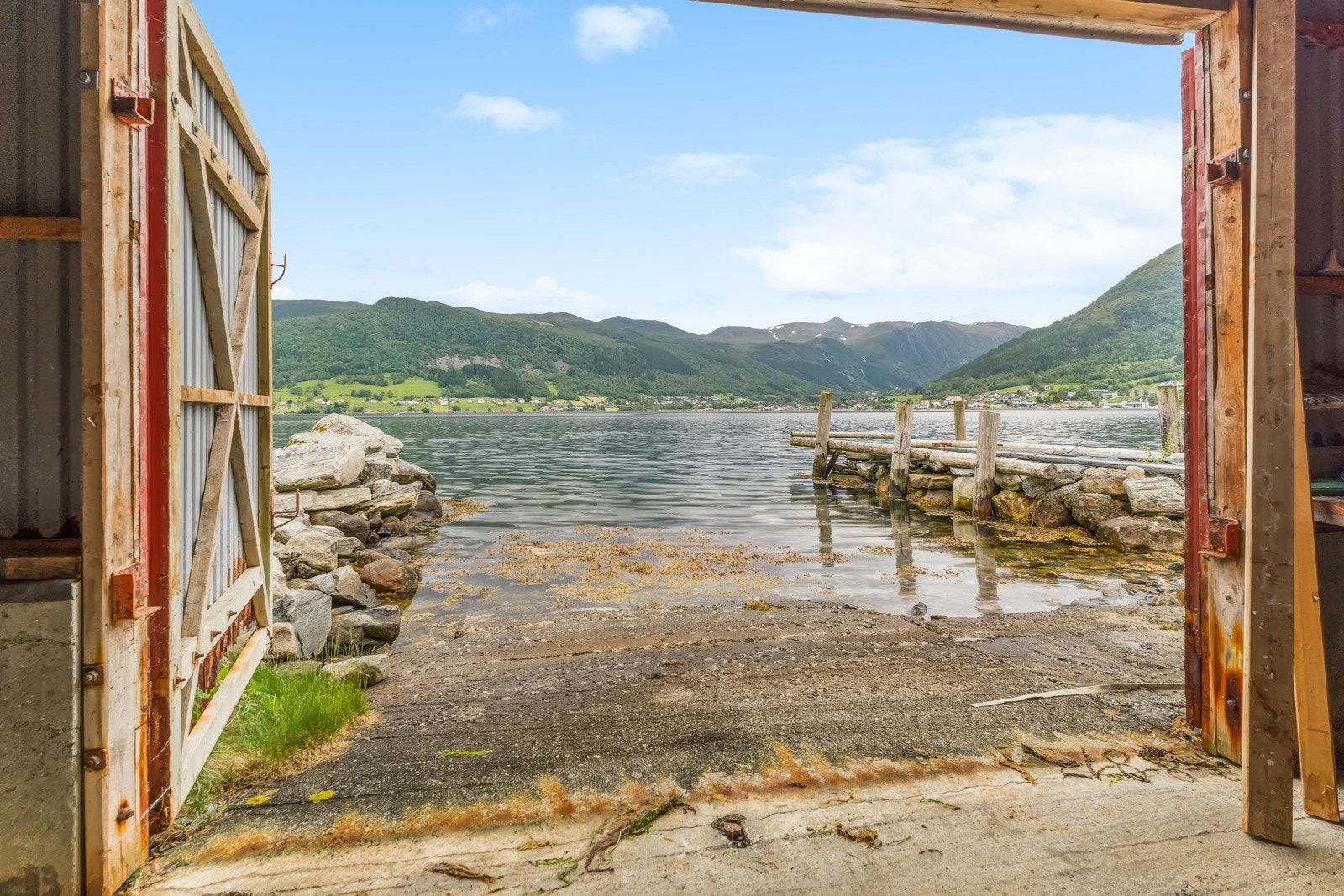 Syvdsfjorden er kjent som ein fiskerik fjord Galleribilde