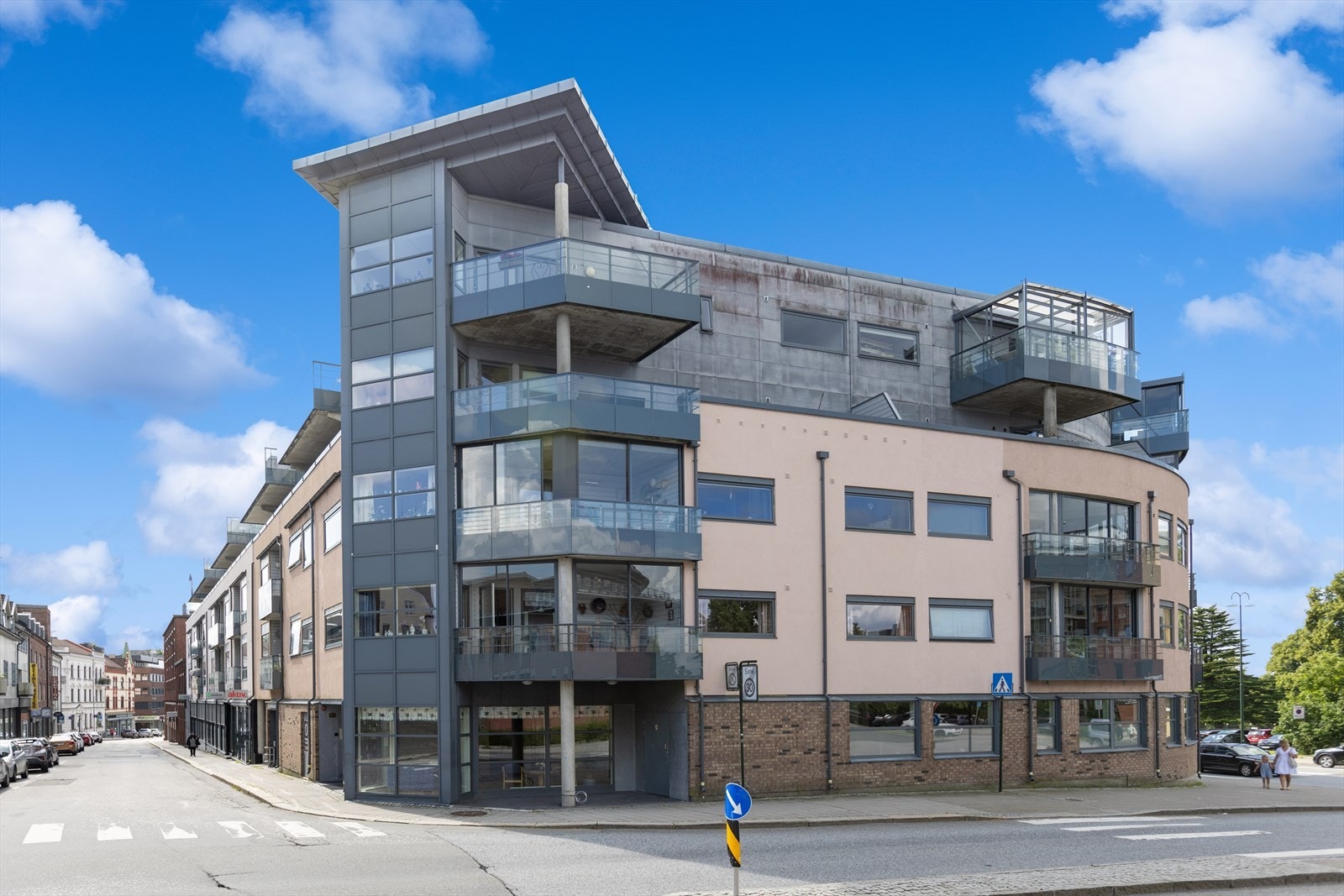 Leiligheten ligger i 2.etasje. Galleribilde