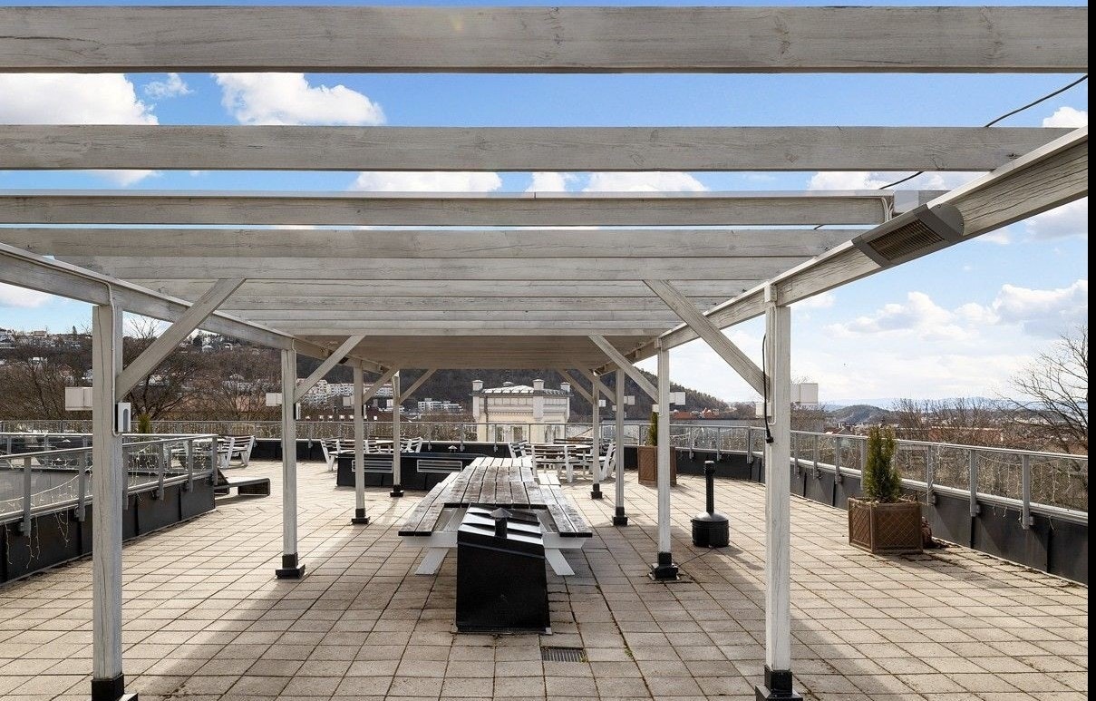 Her er det god plass til å invitere venner til sosiale lag. Galleribilde