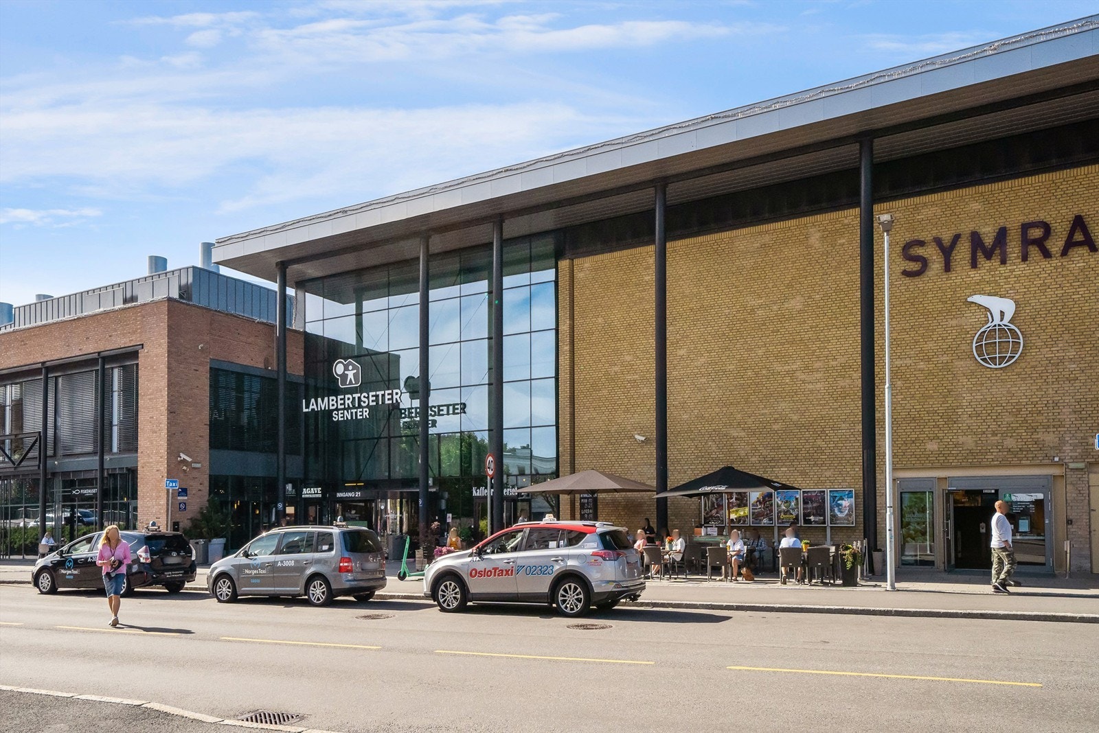 Lambertseter senter ligger innen gangavtand Galleribilde