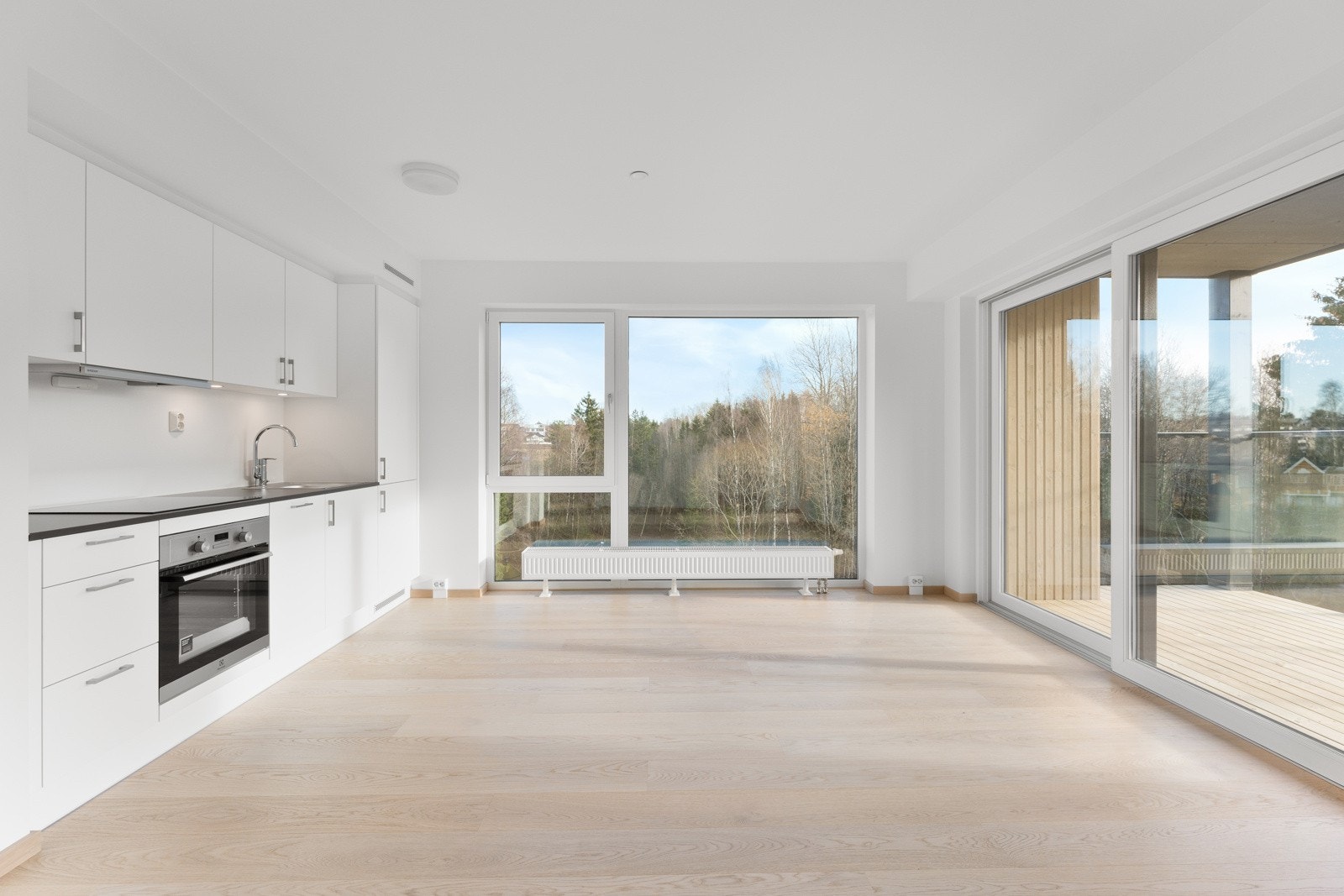 Leiligheten har balansert ventilasjon med varmegjenvinning og oppvarming med vannbåren varme via radiator - en meget energieffektiv bolig! Galleribilde