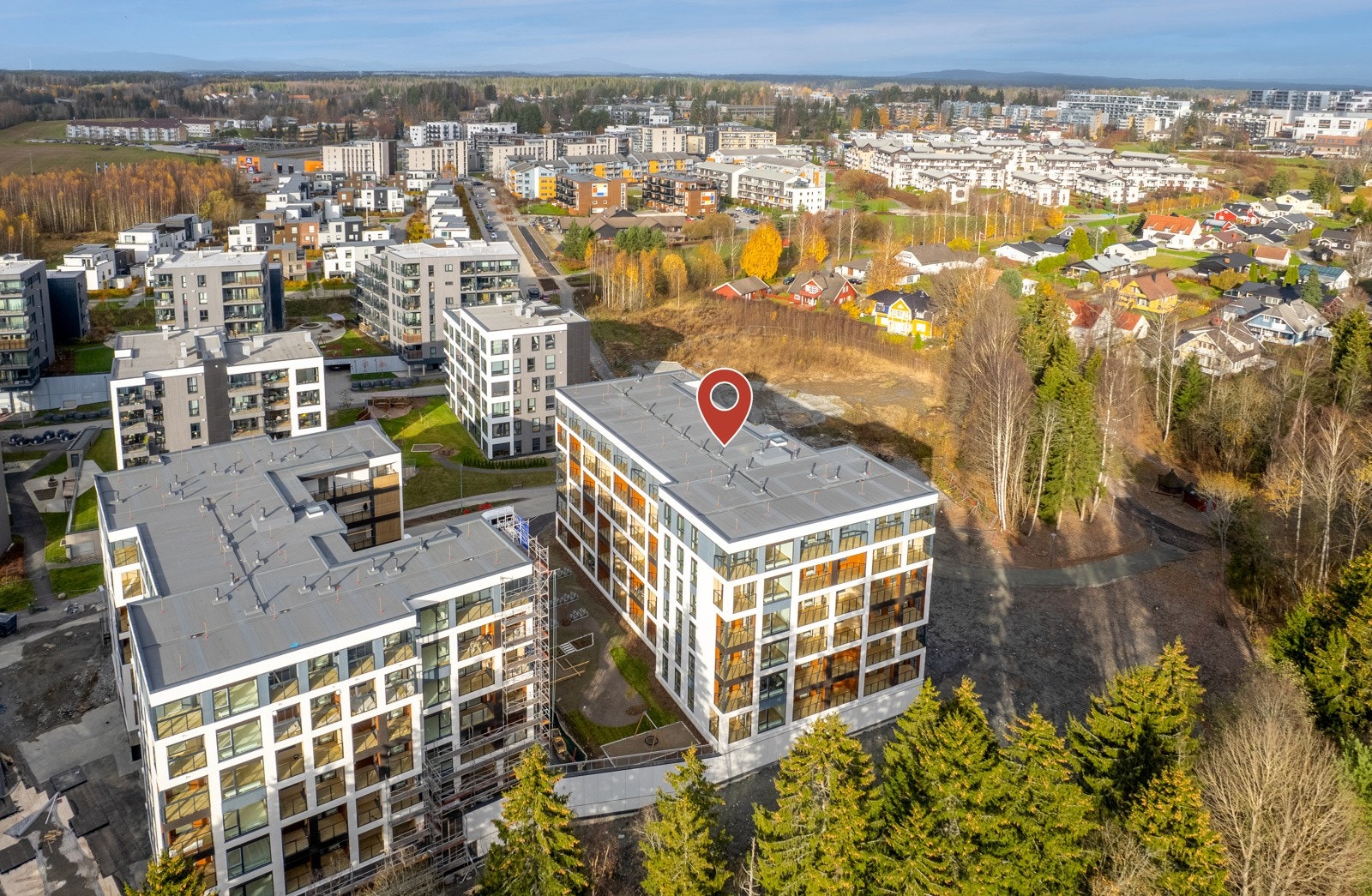 Vestbyen Jessheim fremstår som en helt ny og spennende bydel - Den nye byporten til Jessheim. Her vil du oppleve en god miks av ulike leilighetstyper, butikker og trivelige uteområder i årene som kommer. Galleribilde