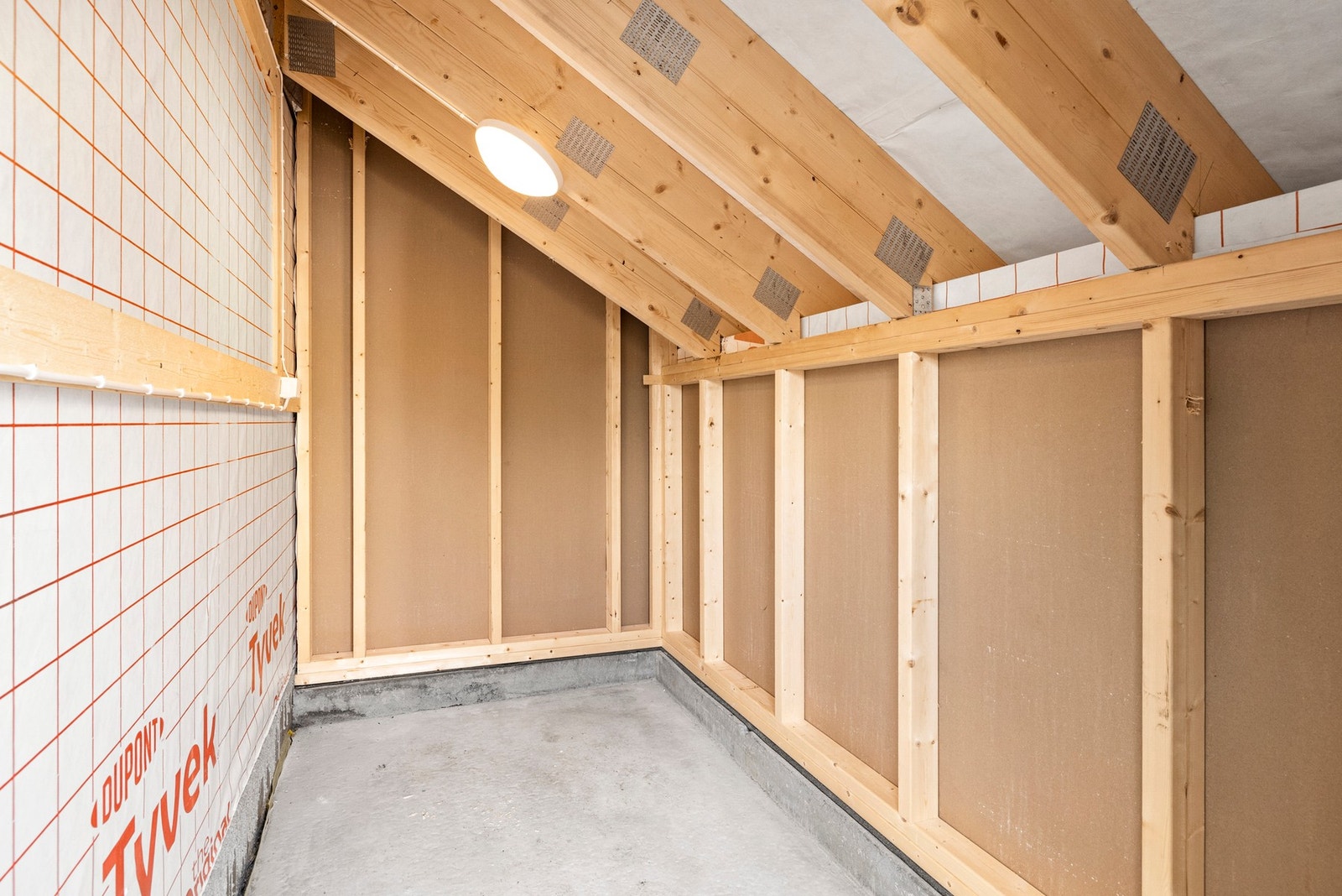 Uisolert bod med utvendig adkomst Galleribilde