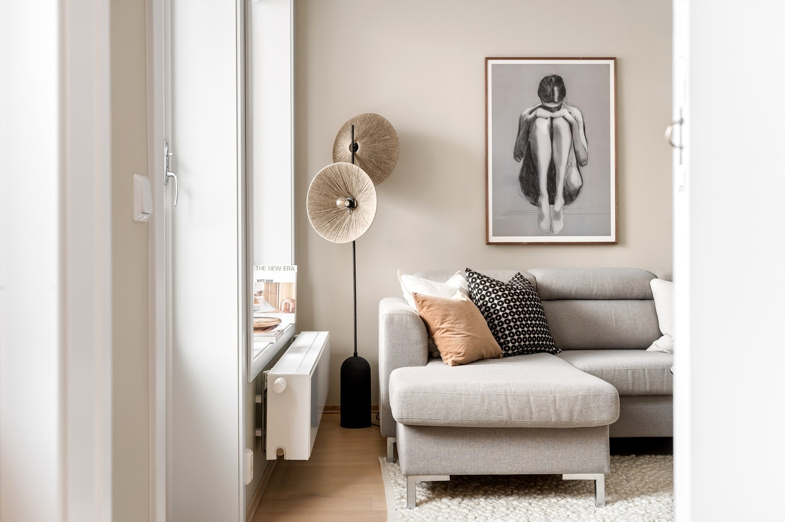 Leilighetens arealeffektive planløsning og delikate fargevalg sørger for en behagelig romfølelse, her kan du enkelt føle deg som hjemme! Galleribilde