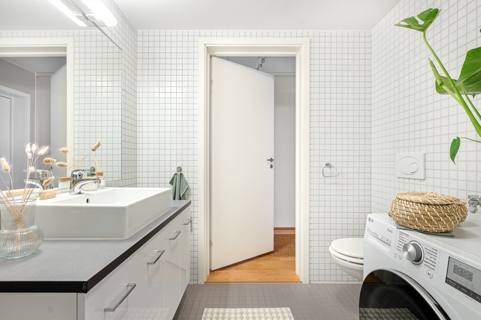 Opplegg for vaskemaskin. Mekanisk avtrekk. Galleribilde