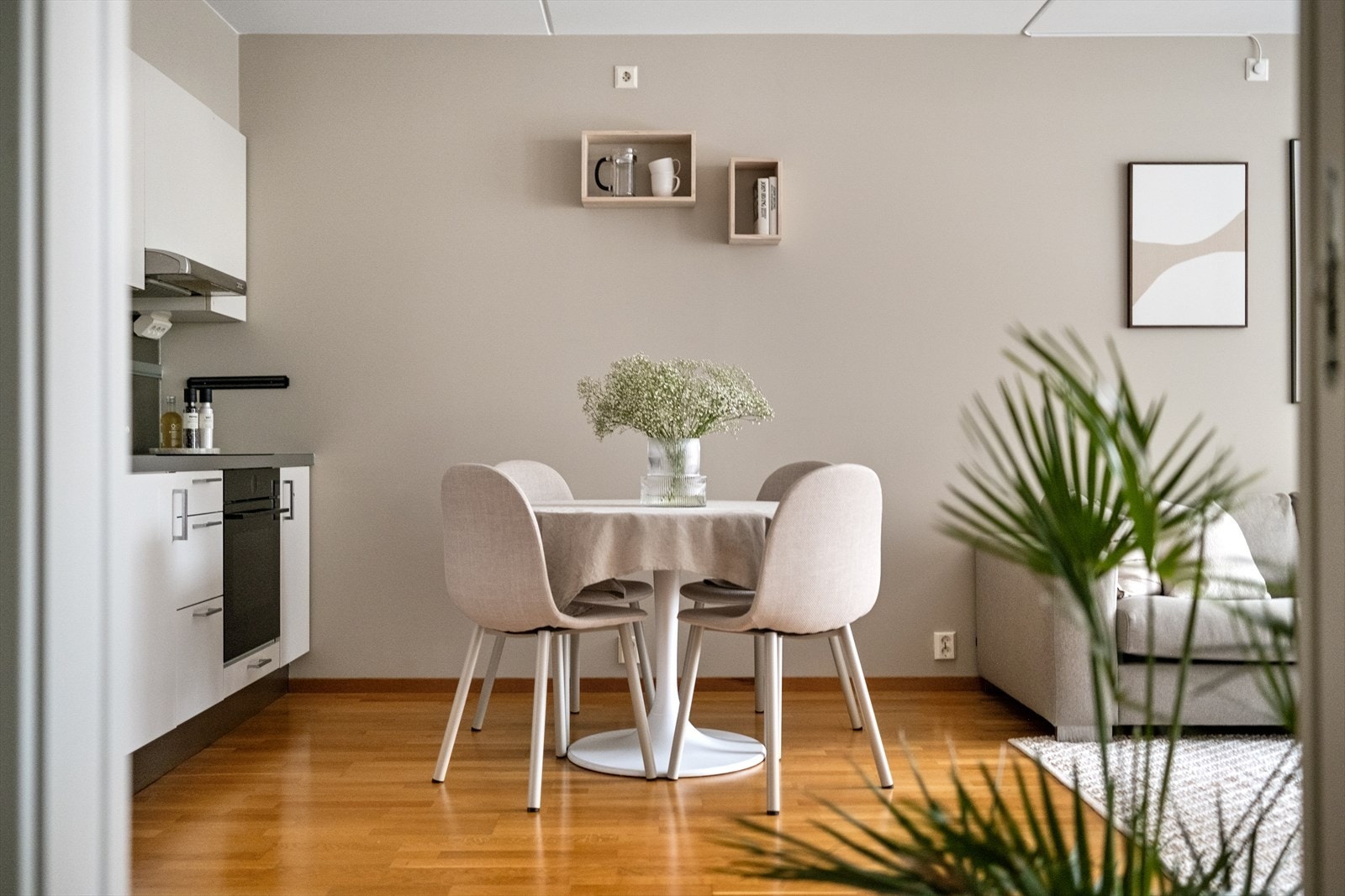 Plass til spisebord. Galleribilde