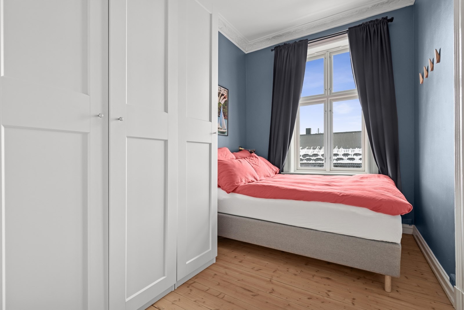 Her bor du høyt og luftig i byggets 4. etasje. Leiligheten har kun bodareal over seg. Galleribilde