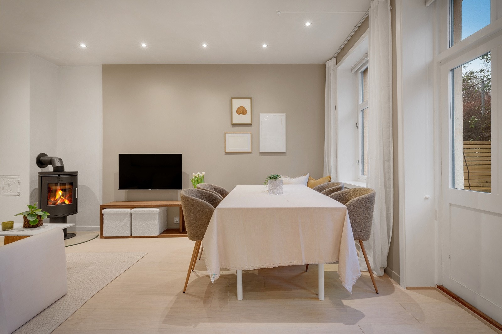 - Merk downlights i hele leiligheten - Galleribilde