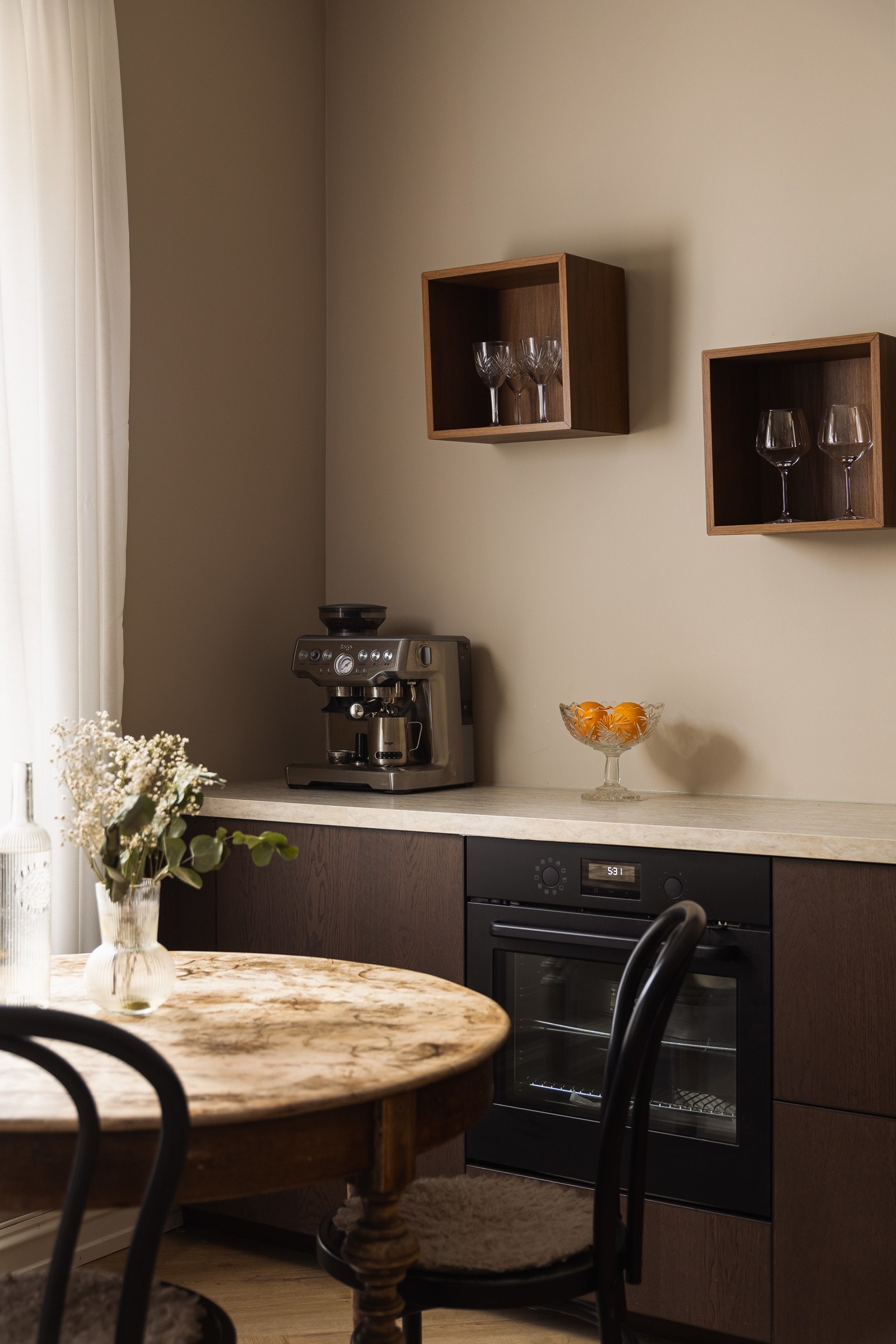 Alle hvitevarene er forresten integrerte, og følger med. Galleribilde