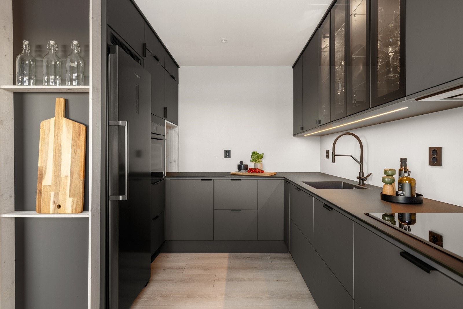 Kjøkkenet er fra 2024 og er levert av Epoq. Galleribilde