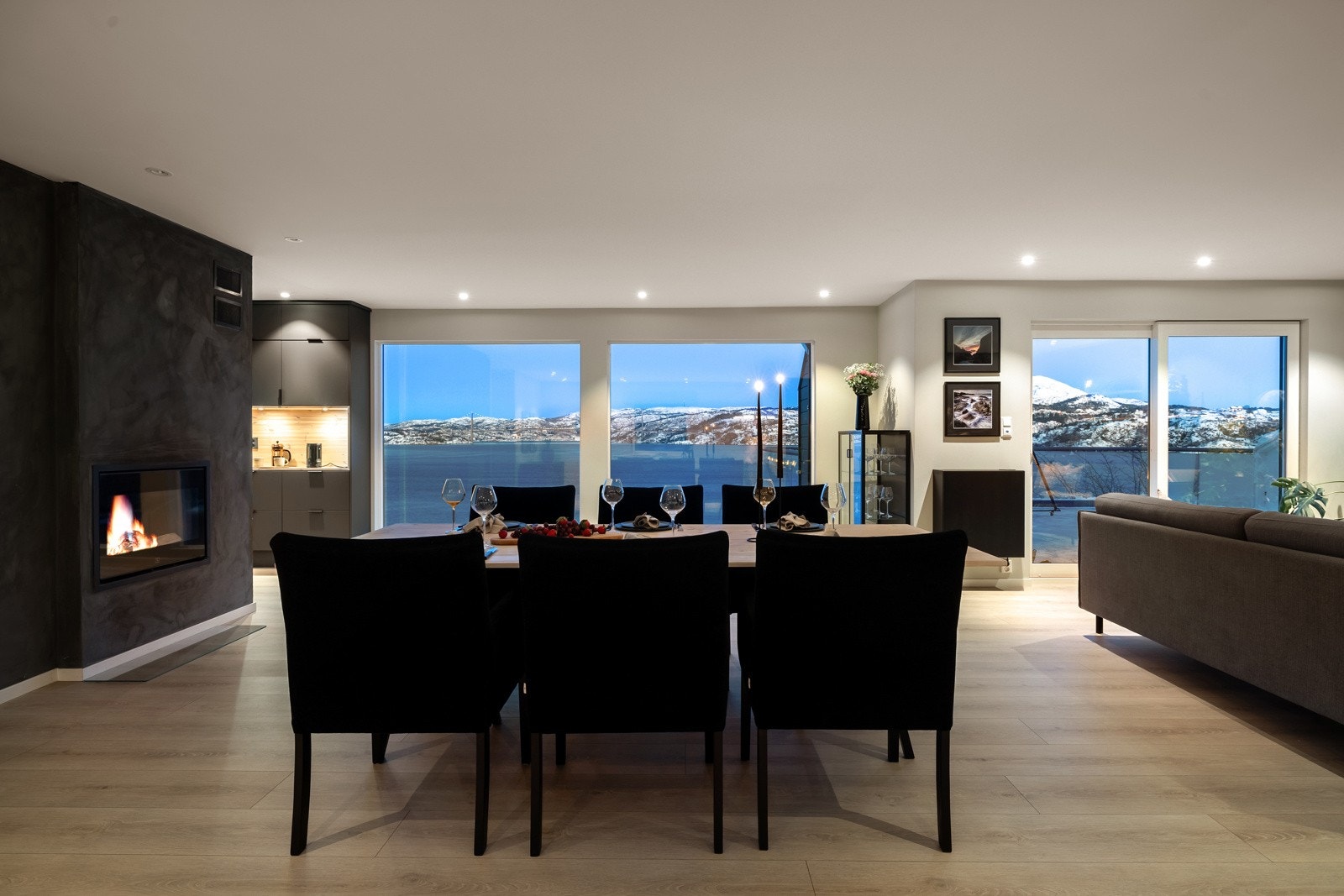 Stemningsbilde/kveldsbilde Galleribilde