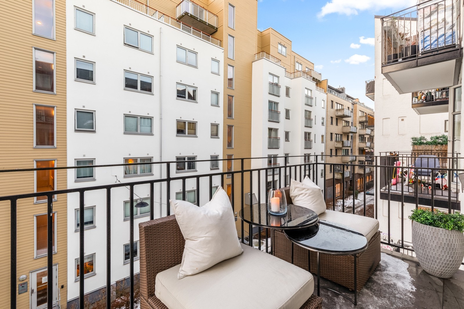 På balkongen kan du nyte deilige sommerdager! Galleribilde