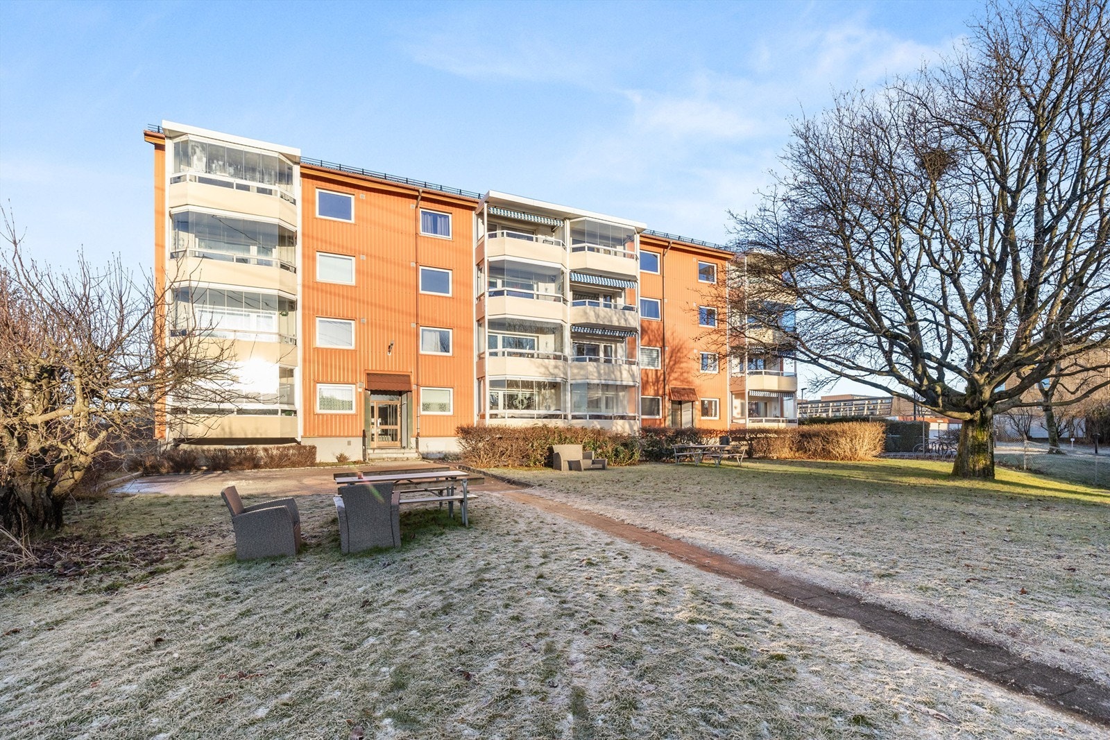 Leiligheten er sentrumsnær og attraktivt beliggende på Ulven. Galleribilde