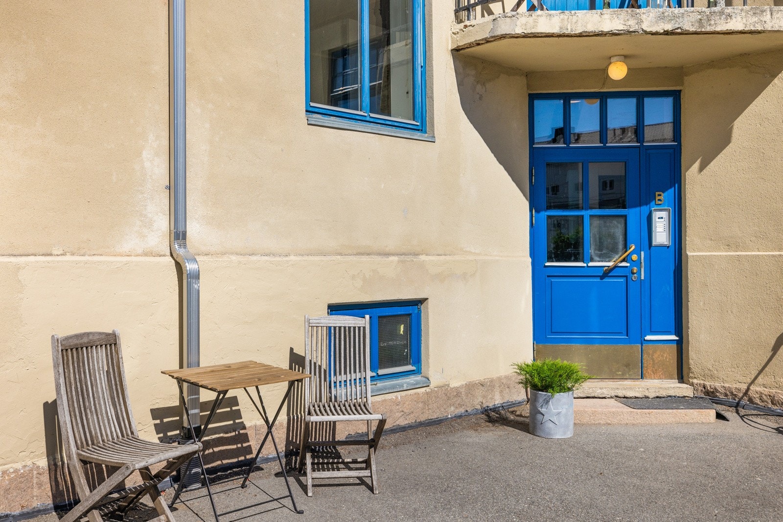 Beliggenheten er tilbaketrukket, men likevel sentral. Galleribilde