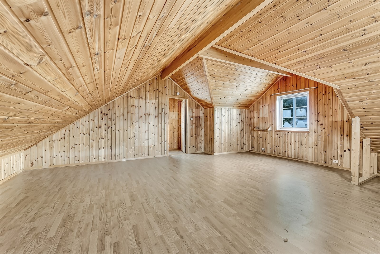 Loft garasje Galleribilde