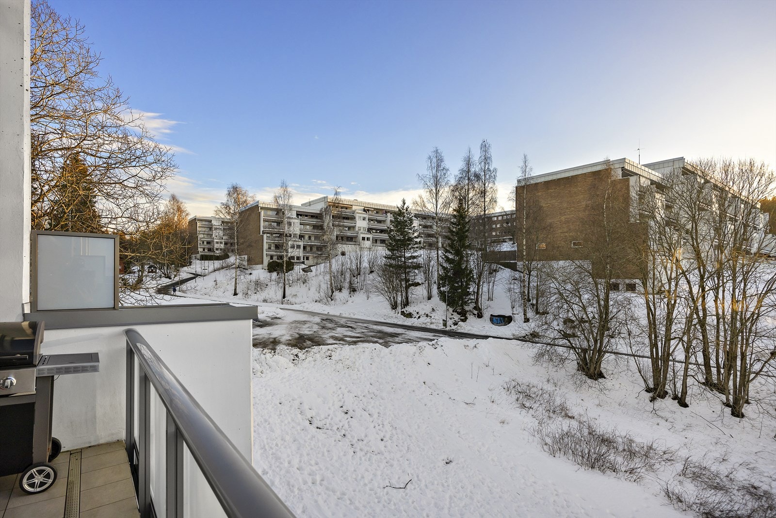 Endeleilighet med luftig utsyn Galleribilde