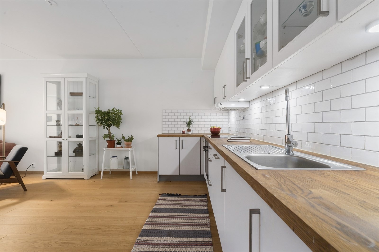 I tilknytning til kjøkken er det også plass til en hyggelig spiseplass. Galleribilde
