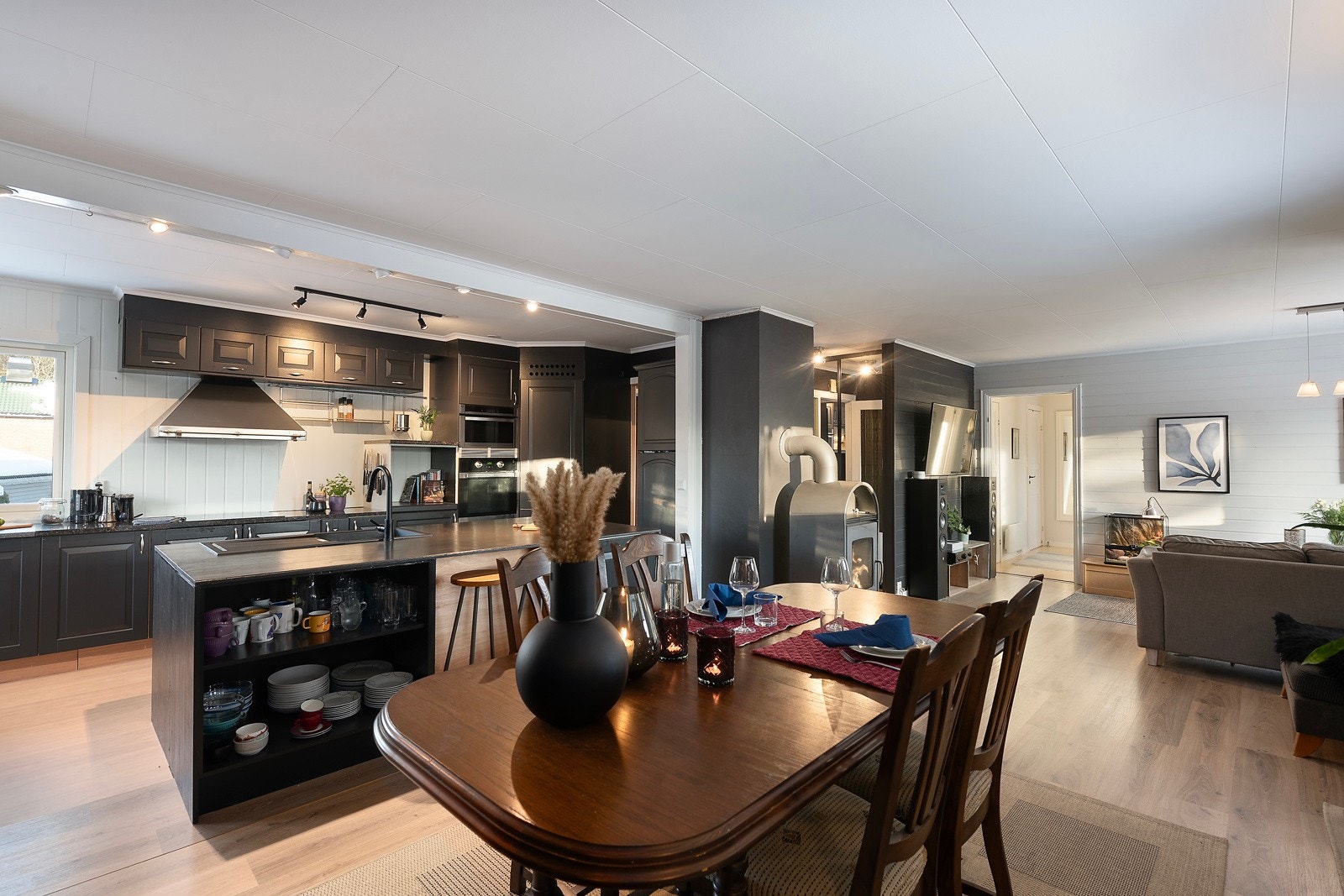 Lenger inn ligger det en fin tv-stue. Galleribilde