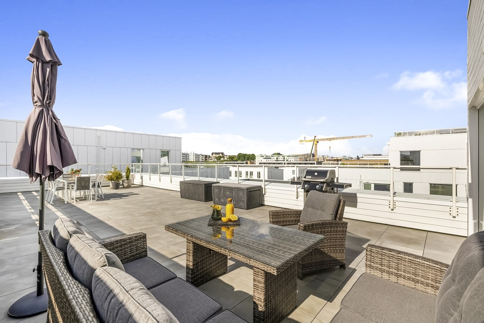 Flotte fliser på terrassen Galleribilde