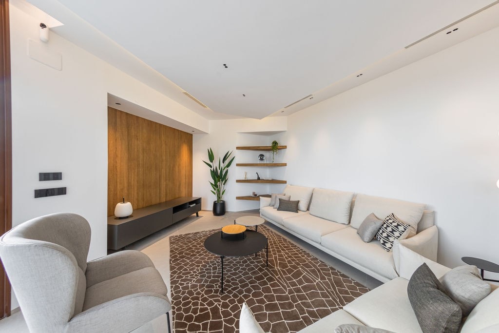 Lounge with direct access to the pool area Galleribilde