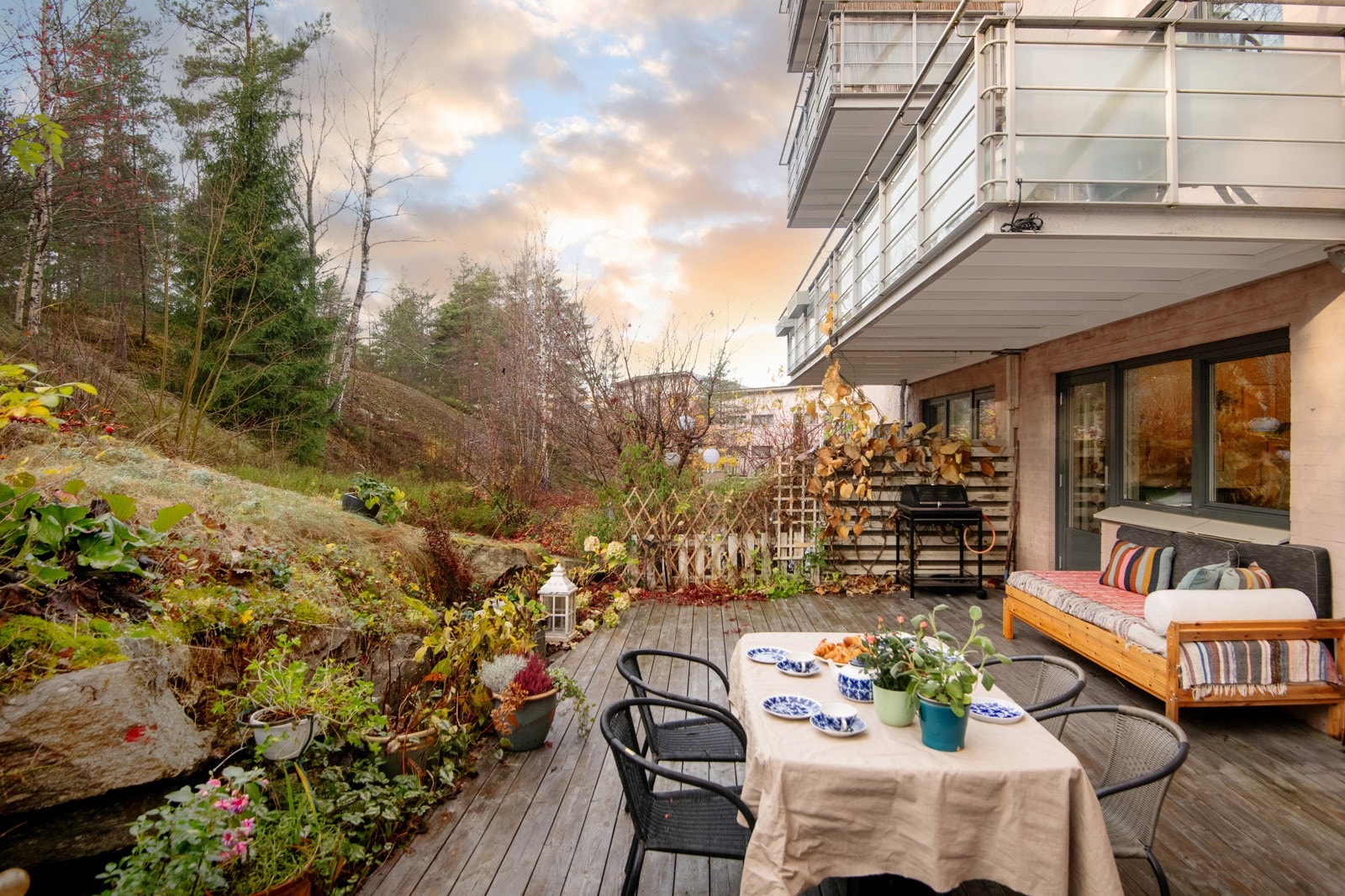 Privatmegler Anya Martinsen har gleden av å presentere Hallagerbakken 42 Galleribilde