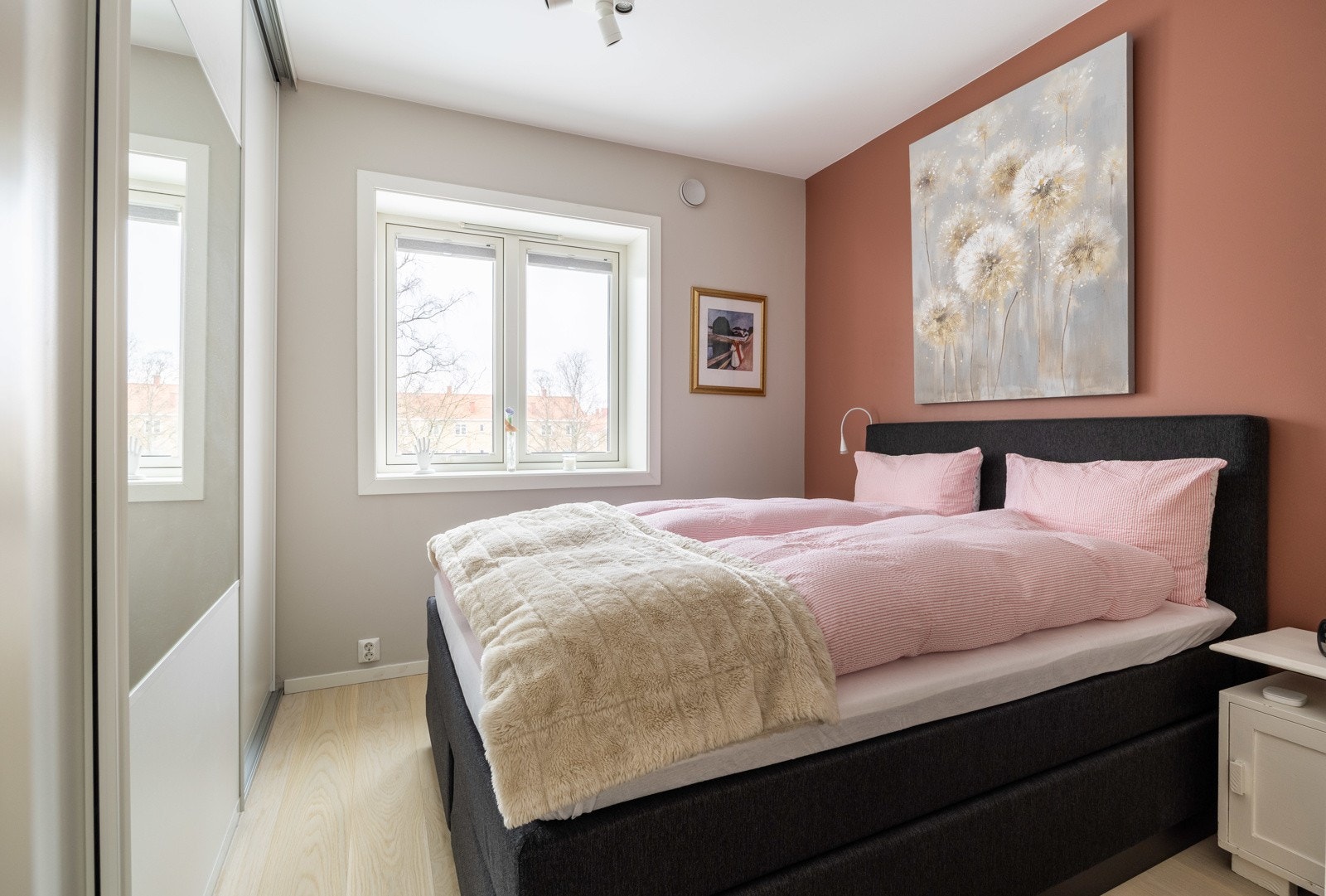 Leiligheten har to gode soverom. Galleribilde