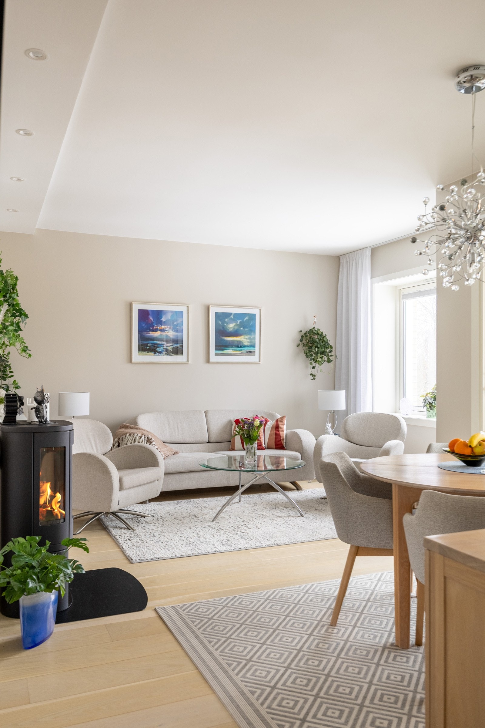 Varmekabler og varmefolie i alle rom utenom soverom og garderobe (2019). Galleribilde