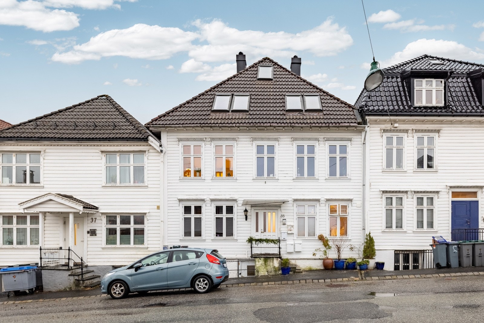 Her får du en topp 2-roms leilighet med store vindusflater, moderne kvaliteter og gjennomgående god standard! Galleribilde