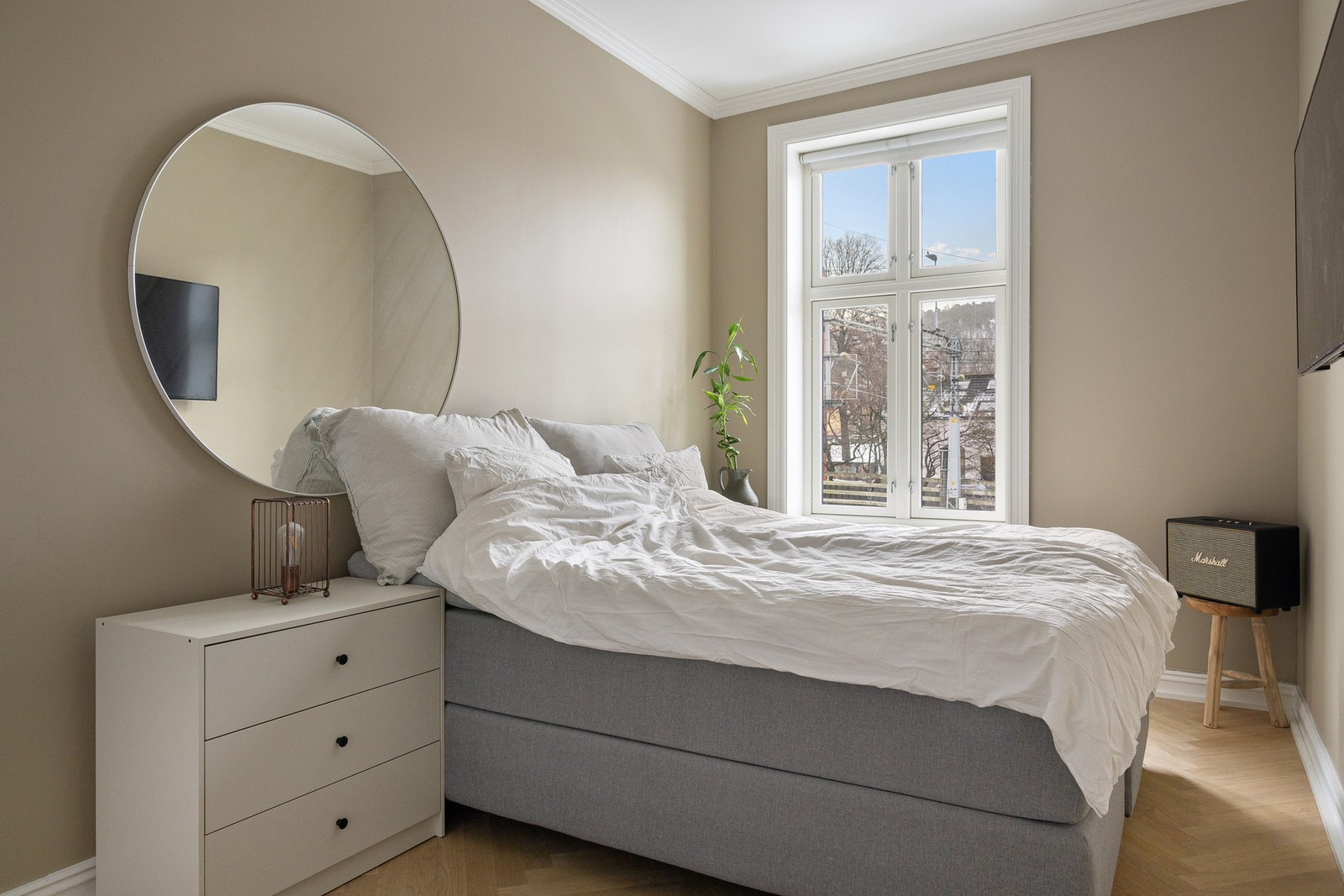 Leiligheten har to soverom av god størrelse med plass til dobbeltseng. Galleribilde