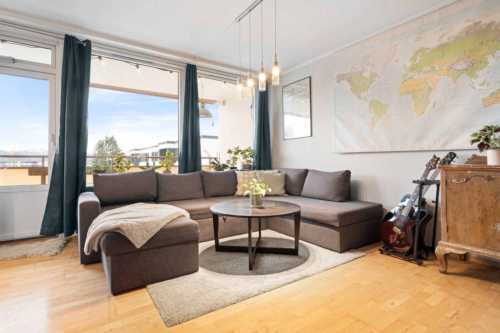 Flott 3-roms leilighet i 3. etasje. Galleribilde