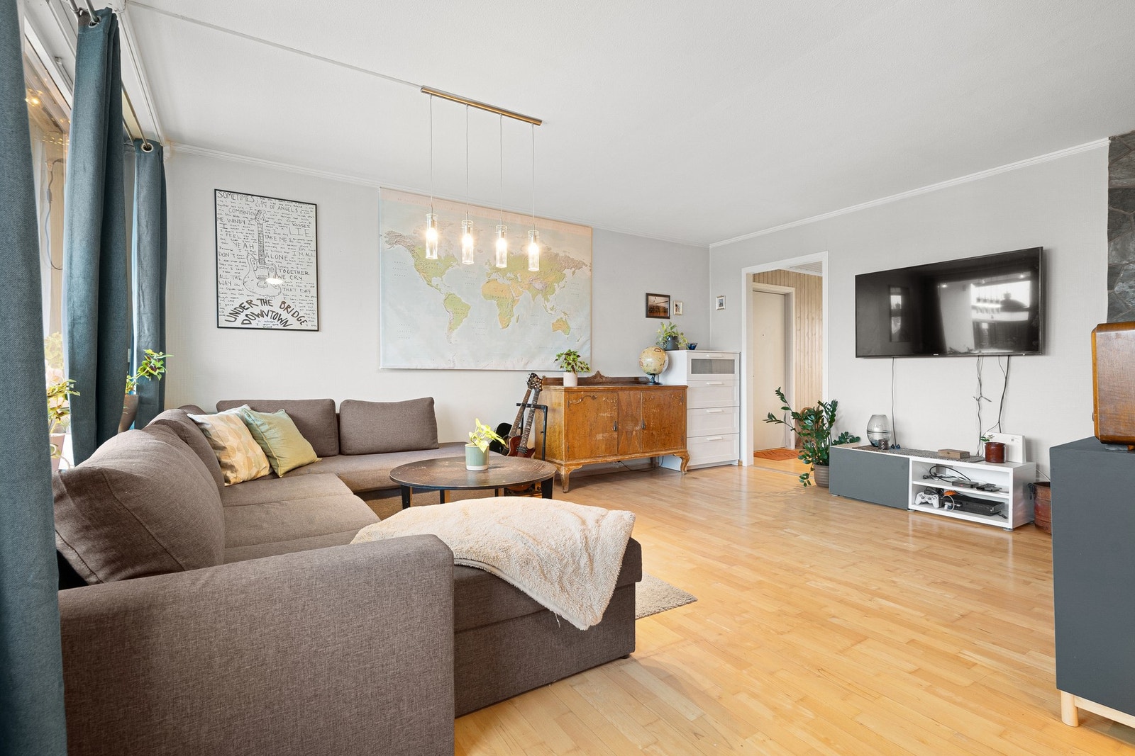 EiendomsMegler 1 ved Anders Keiseraas har gleden av å presentere Casper Lundes veg 8 A. Galleribilde