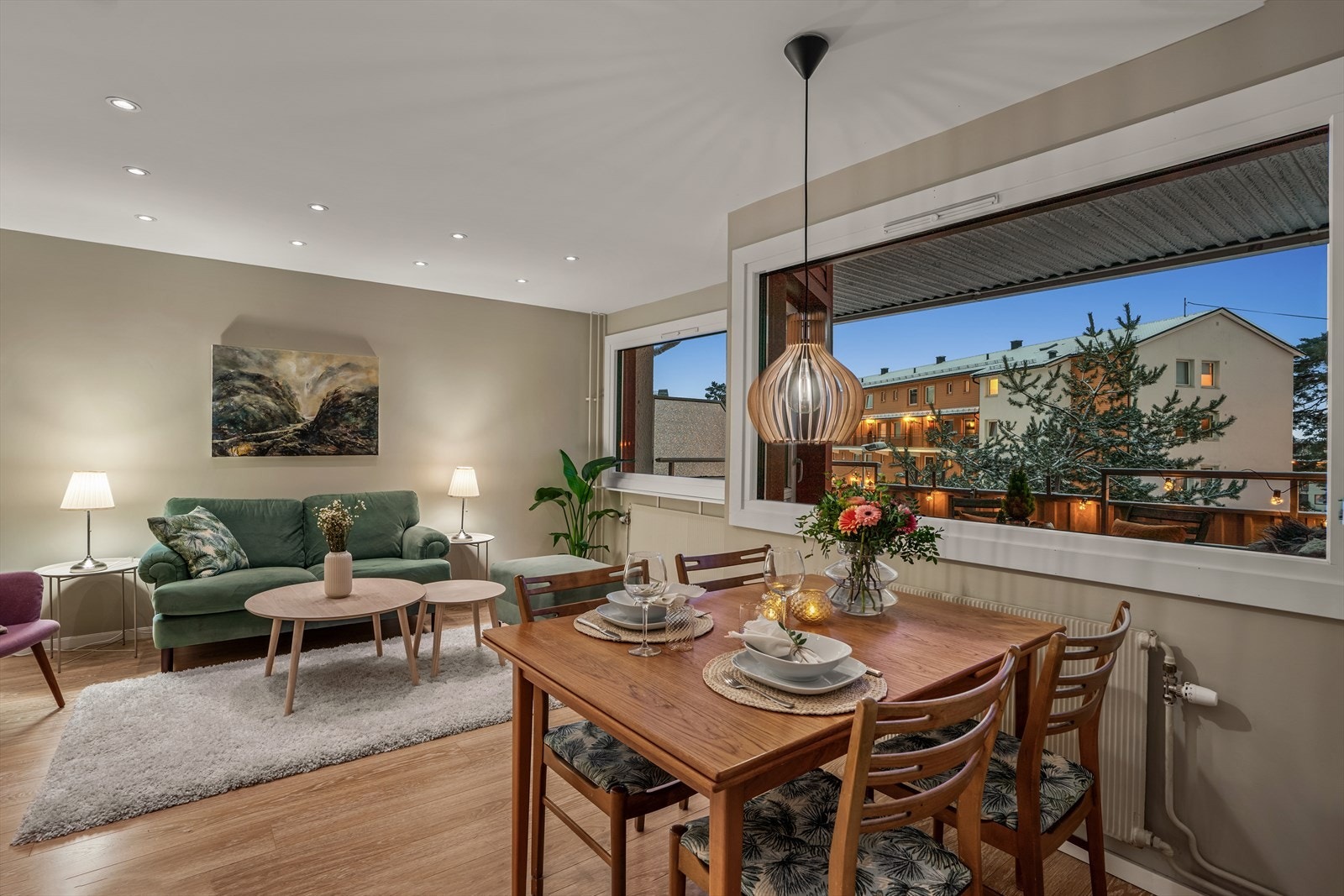 Kveldsstemning stue. Galleribilde