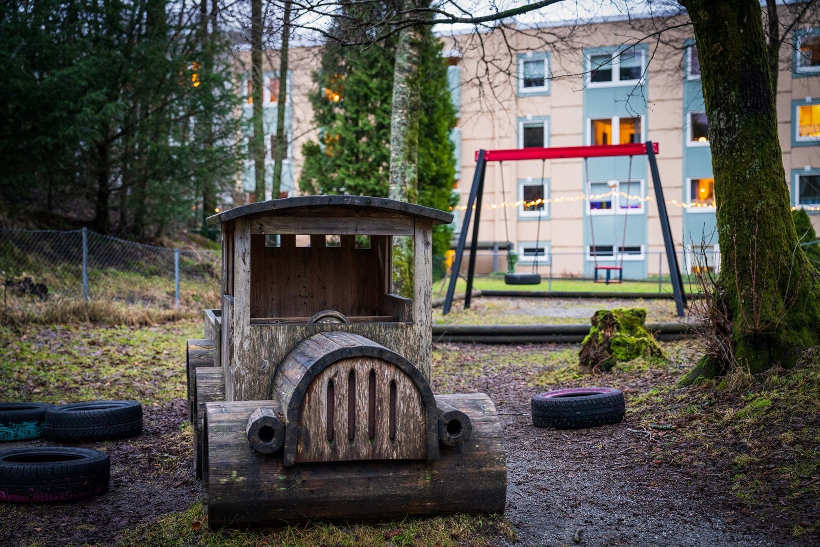 Området er tilrettelagt for barn med fine lekeplasser, ballbinge og ikke minst så driver Kidsa 2 barnehager i borettslaget lokaler Galleribilde