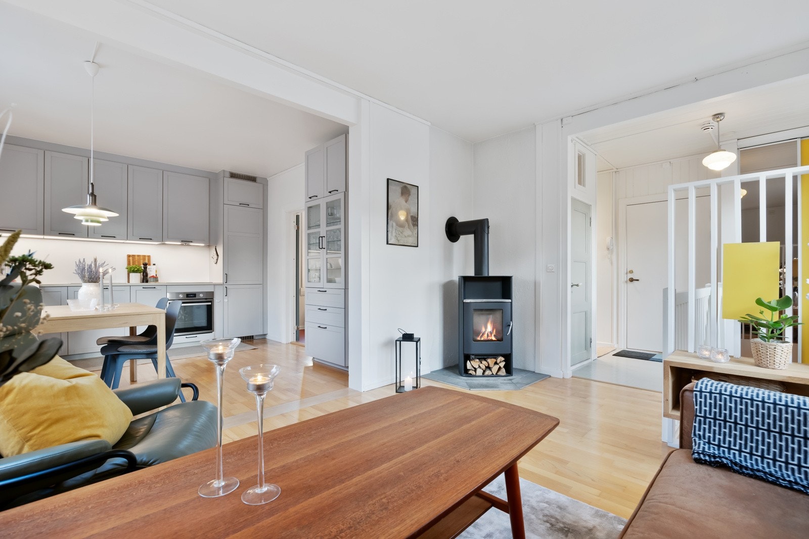 EIE eiendomsmegling v/Daniel Bruce har gleden av å ønske velkommen til visning av en lys og tiltalende 3-roms leilighet på 69 m², fordelt over 2 plan på attraktive Singsaker. Galleribilde