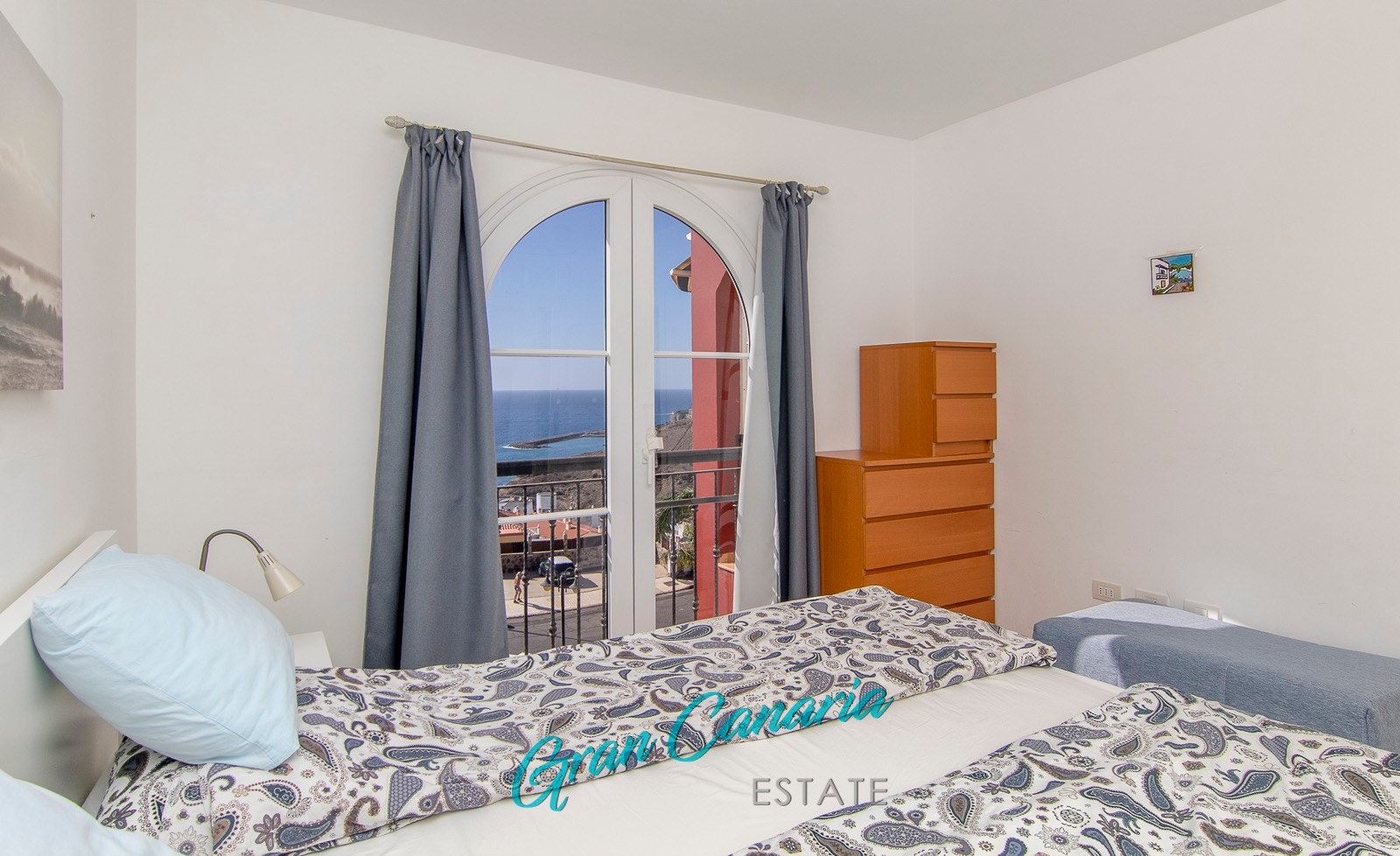 Våkne til nydelig havutsikt Galleribilde