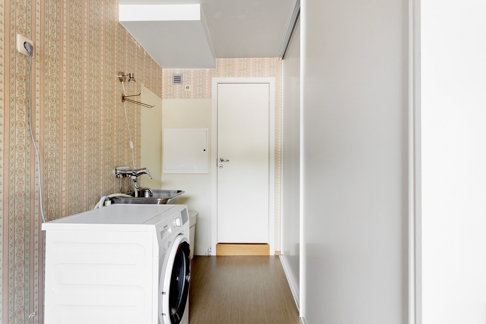 Vaskerom. Galleribilde