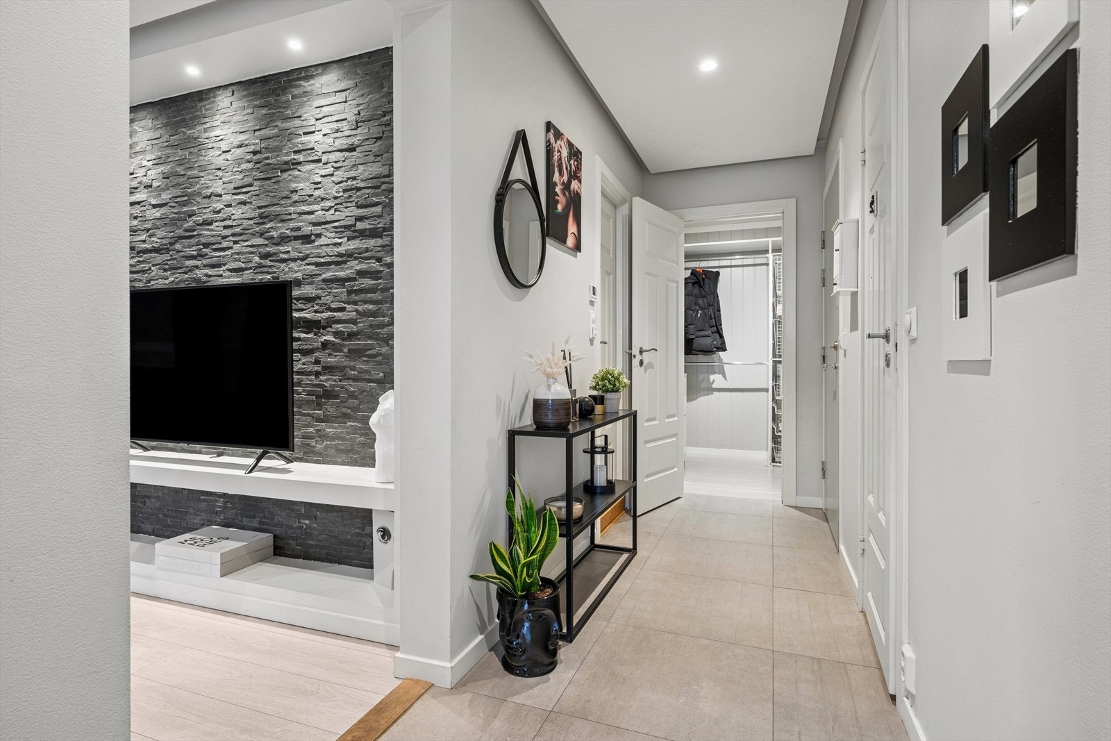 Varmtvann og oppvarming er inkludert i felleskostnadene. Galleribilde