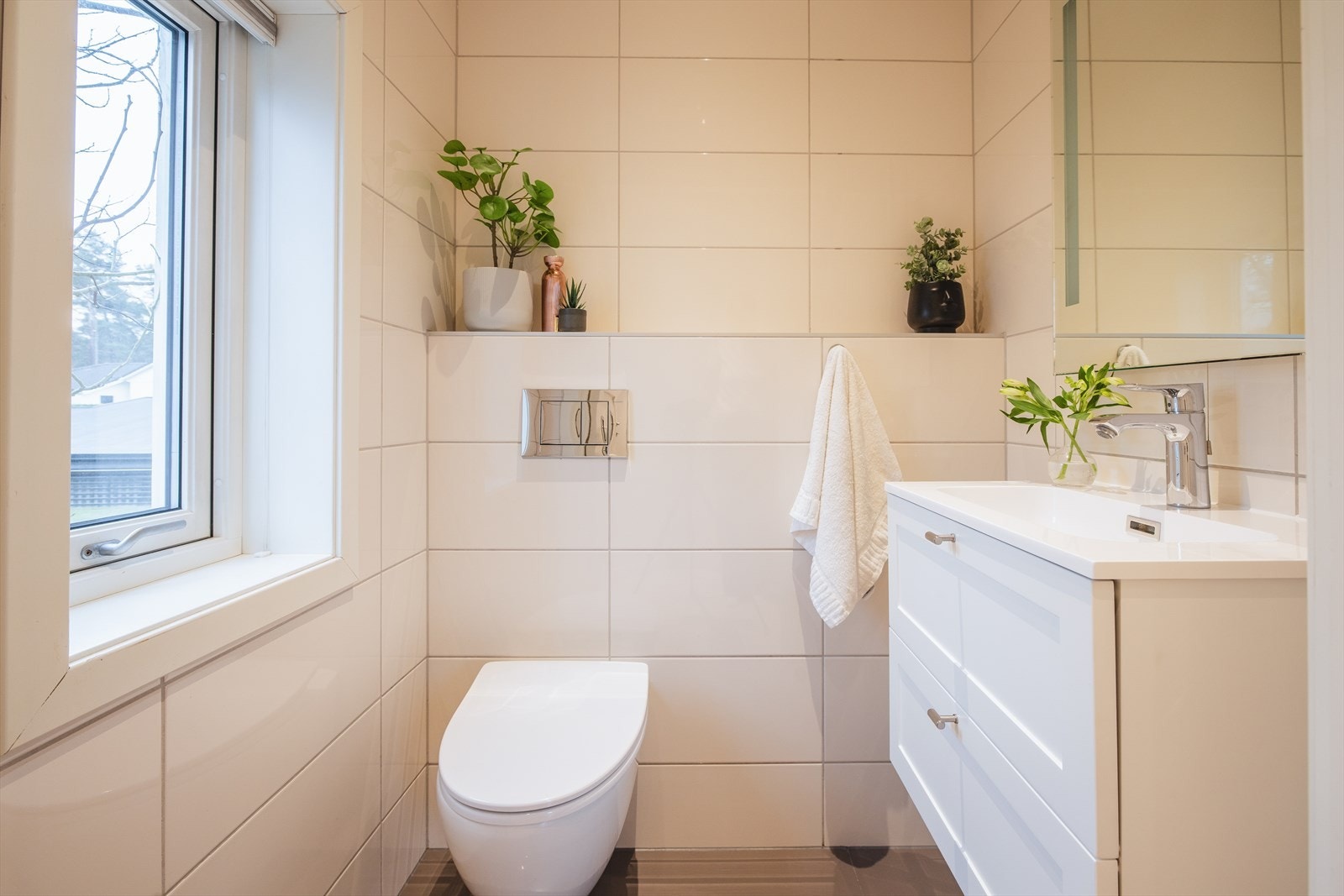 Wc-rom i gangen er perfekt for travle barnefamilier. Galleribilde