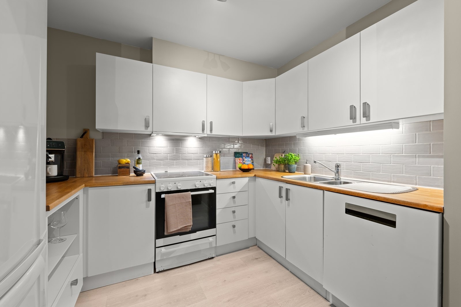 Her er det enkelt å invitere over venner og familie for å tilberede gode måltider. Galleribilde