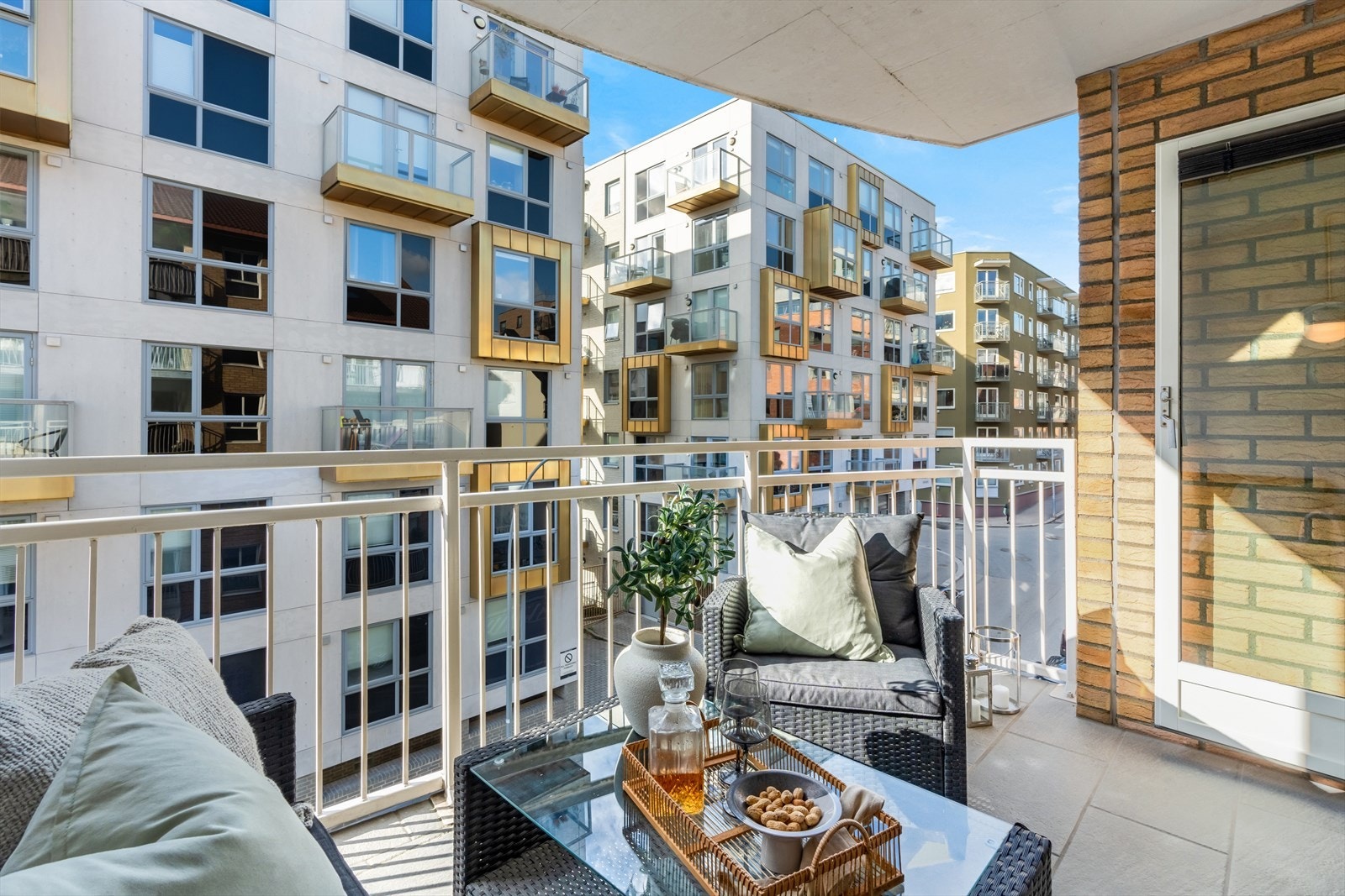 Leiligheten har en populær beliggenhet med kort avstand til både Carl Berner og til Grünerløkka. Galleribilde