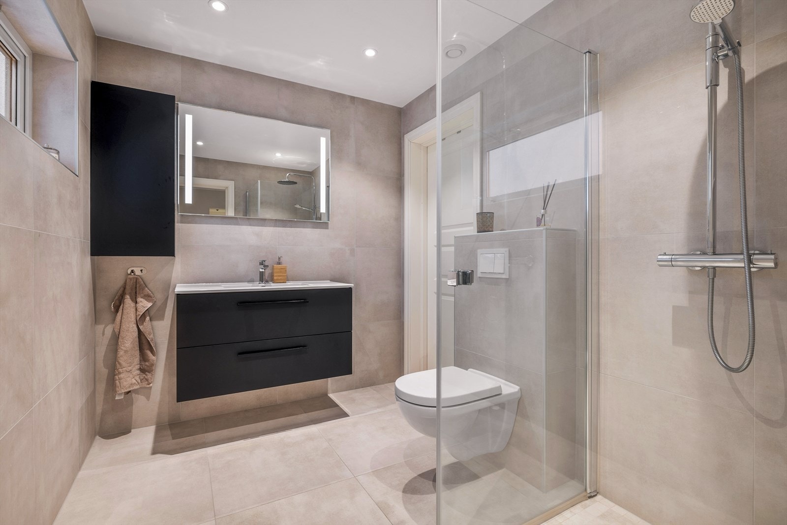 Oppgradert bad fra 2023, med tilkomst til vaskerom Galleribilde