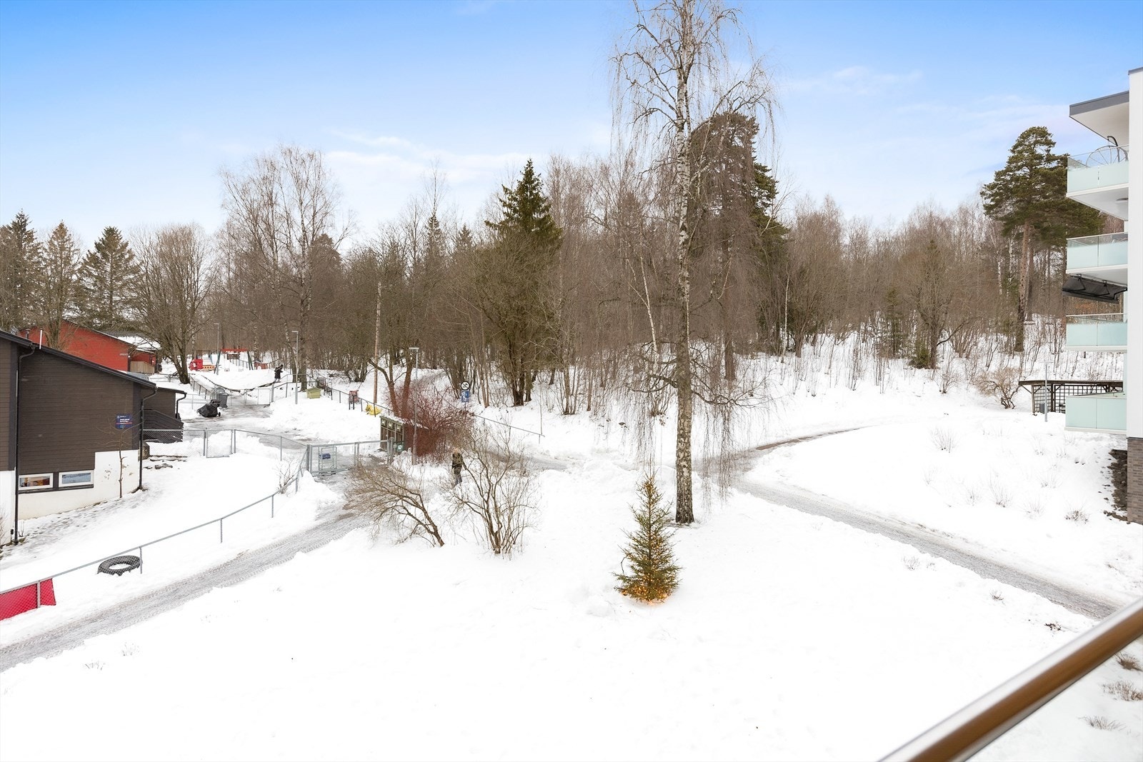 Hyggelig utsyn. Meget barne- og familievennlig nær barnehage og skole Galleribilde