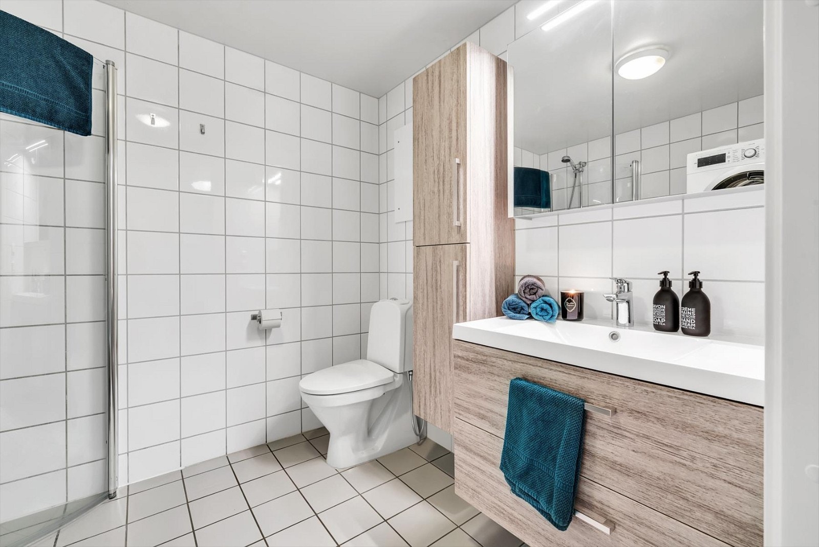 Flislagt baderom på 4,6m² med gulvvarme. Galleribilde