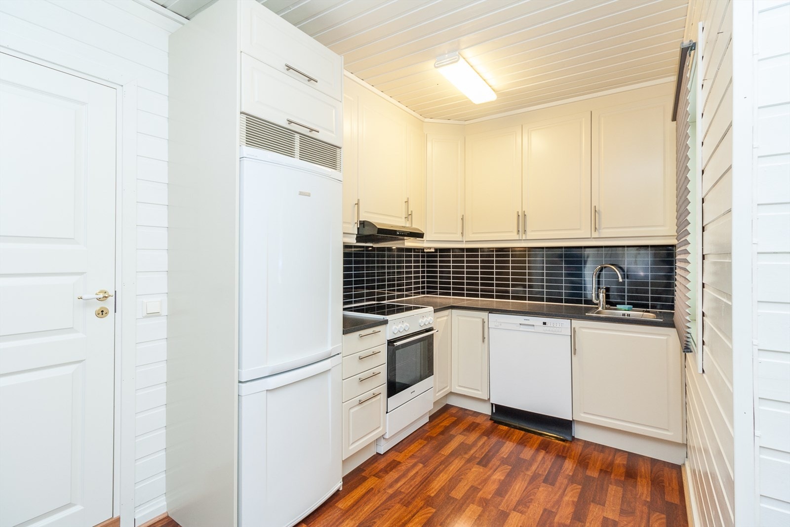 Kjøkken i leilighet sør 1.etasje. Galleribilde