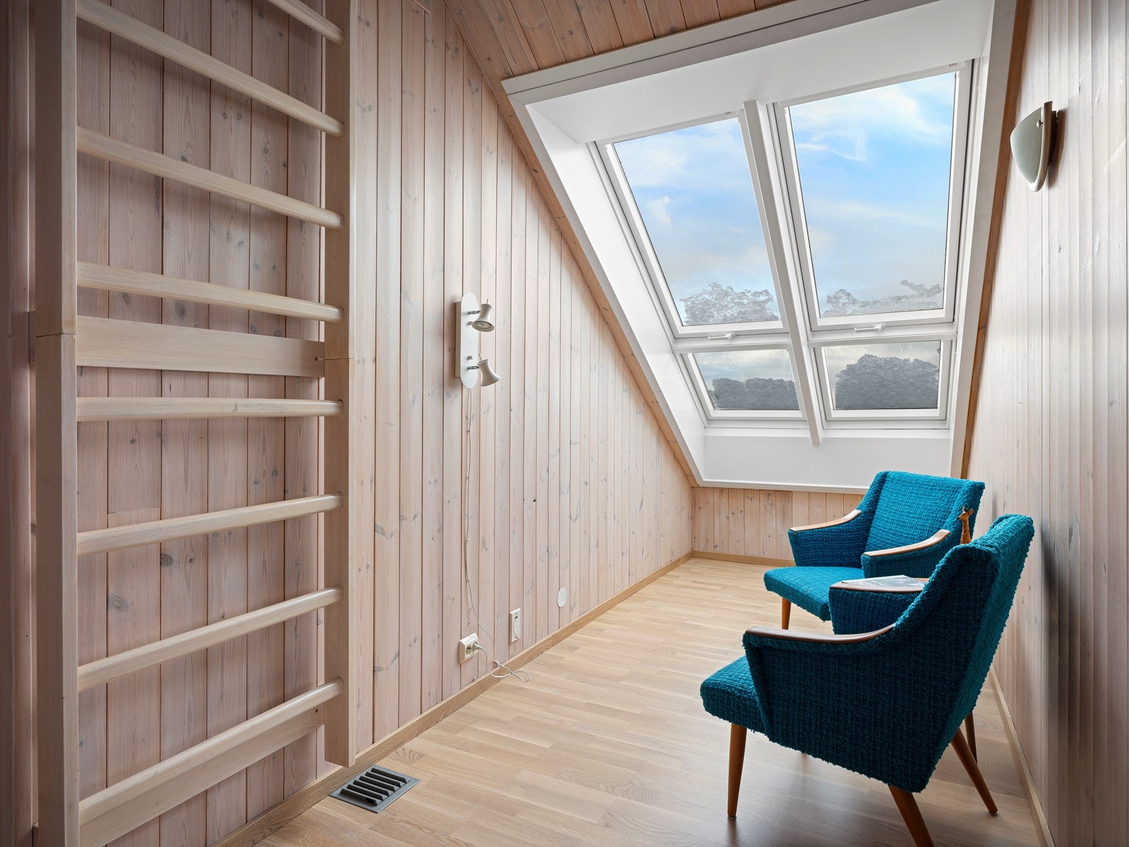 En del av gangen kan brukes som kontor/TV-sone Galleribilde