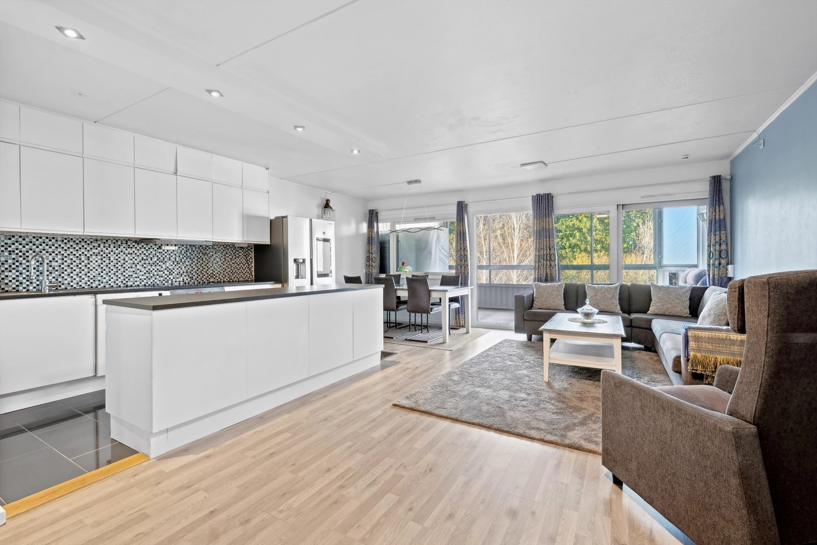 Paria M. Mojaver v/DNB Eiendom har gleden av å presentere Riihimækiveien 41. Galleribilde